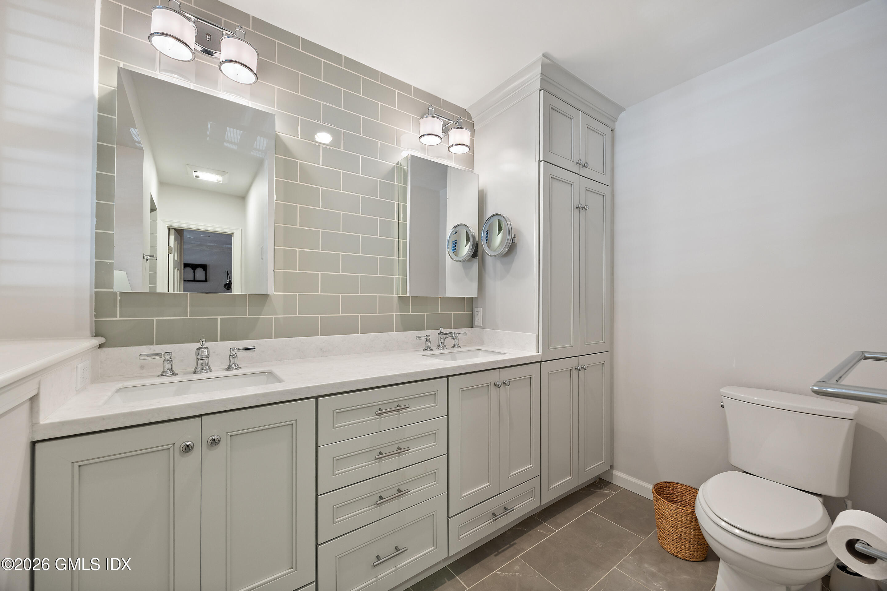 15 Lafayette Court APT 1F