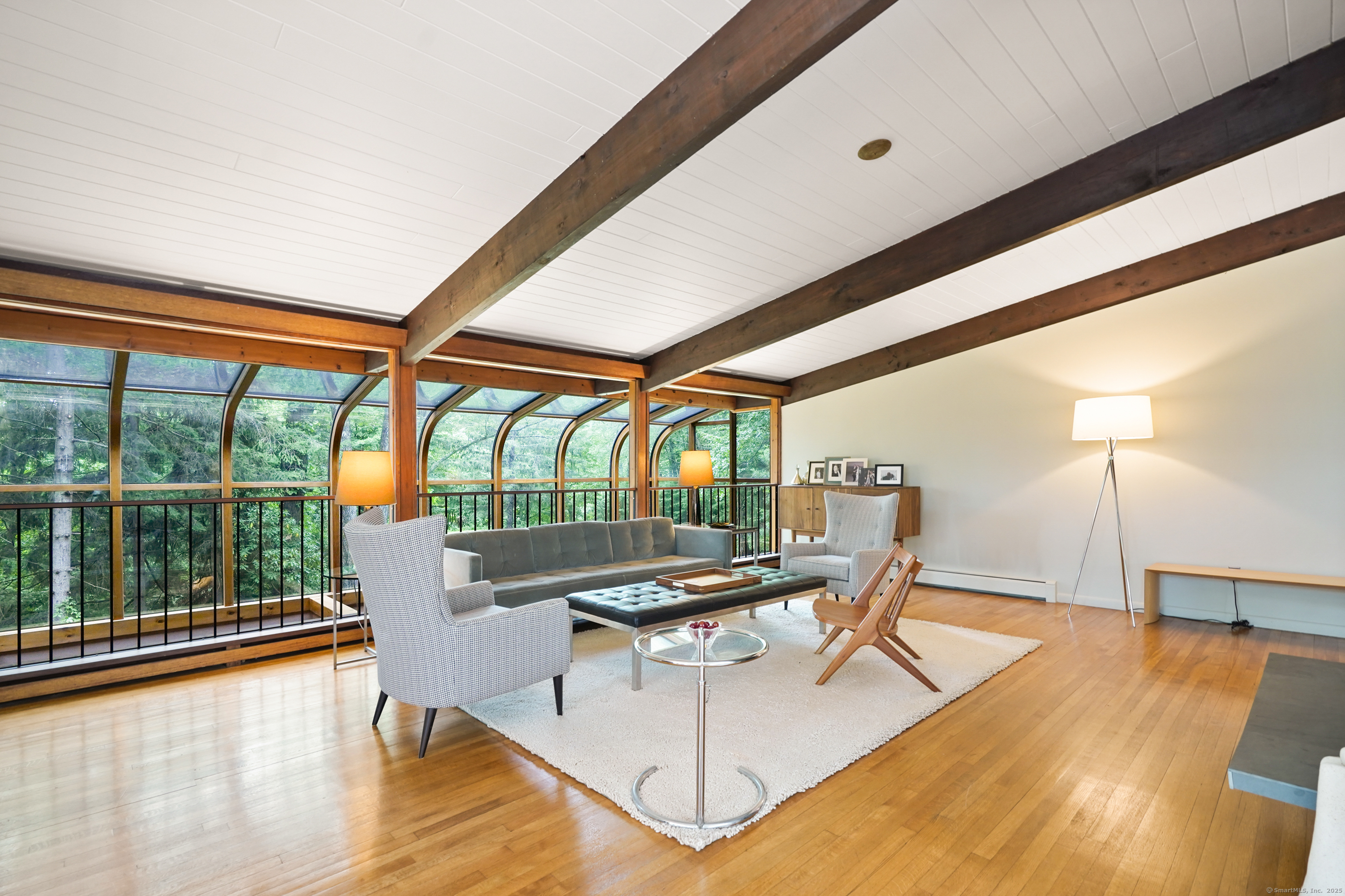 12 Mountain Road