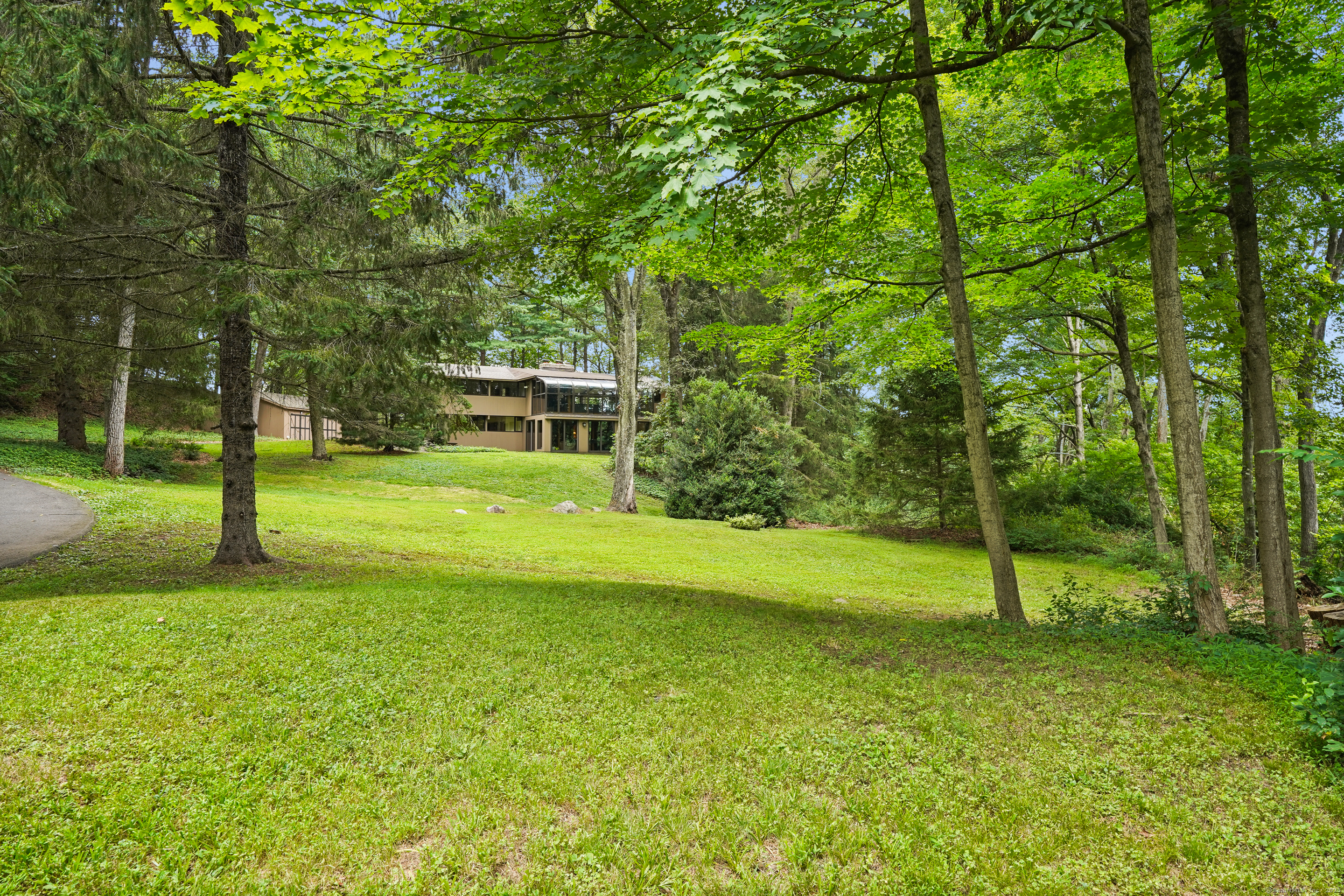 12 Mountain Road