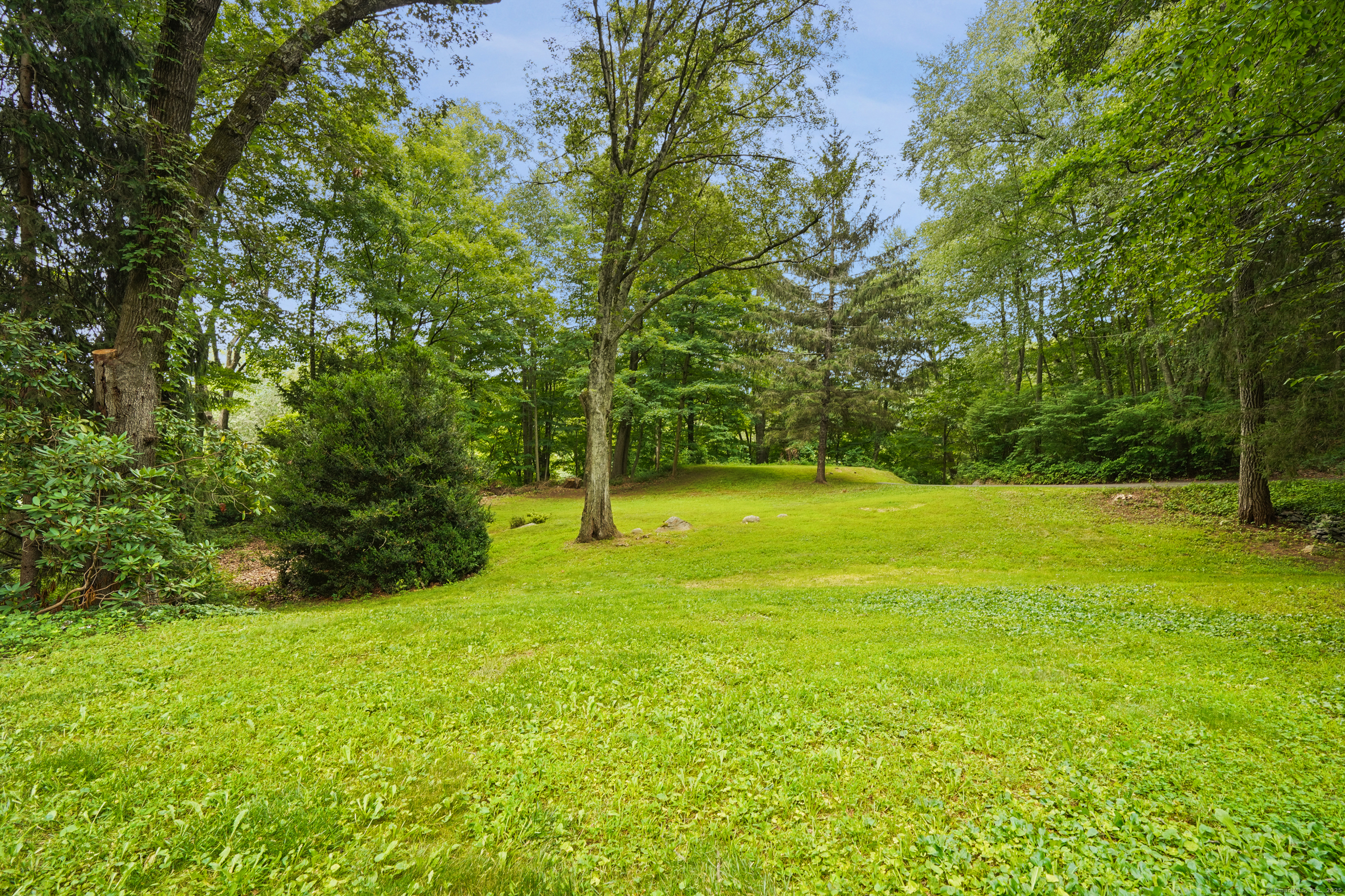 12 Mountain Road