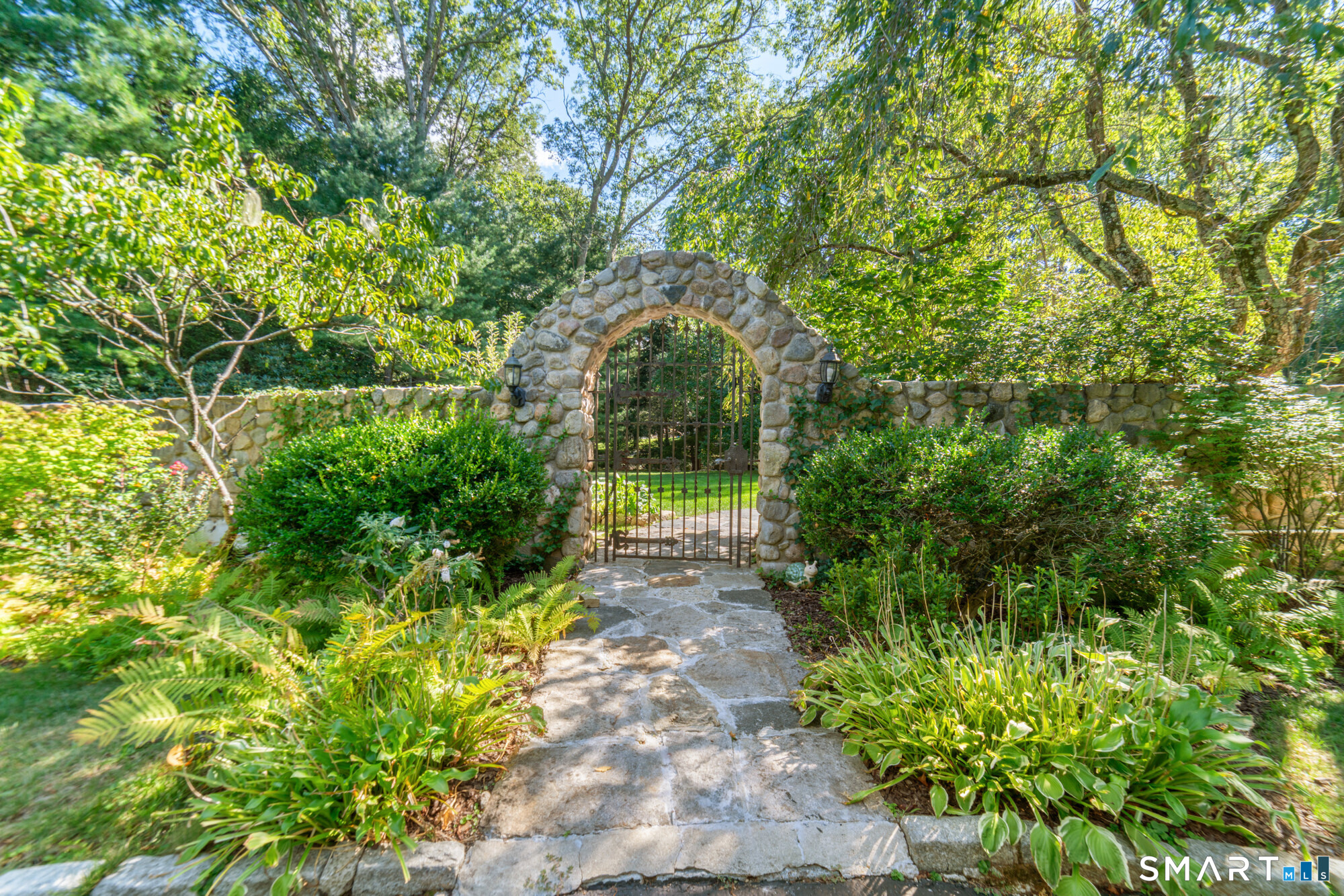 98 Indian Waters Drive