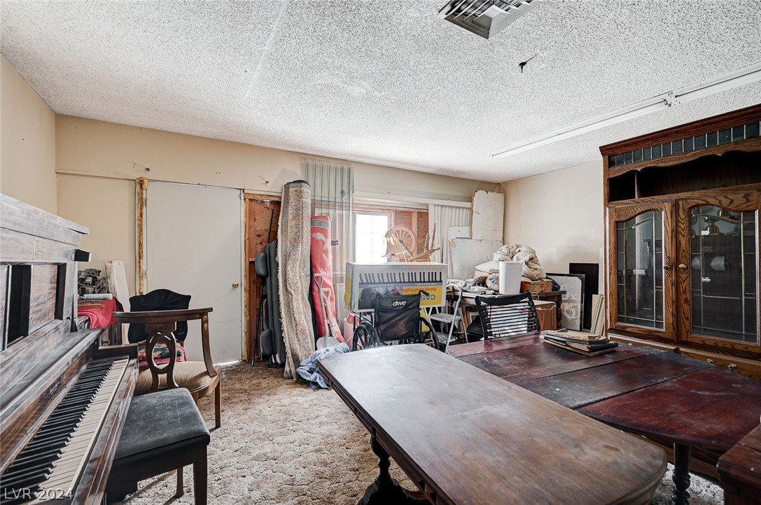 4711 East Flamingo Road