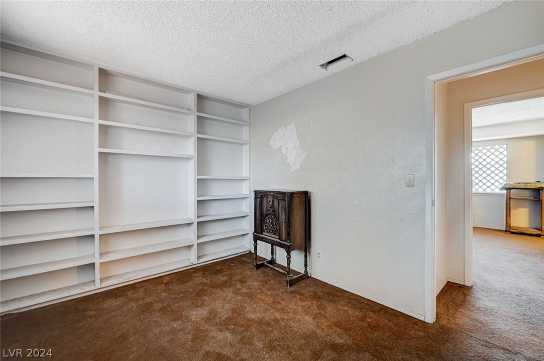 4711 East Flamingo Road