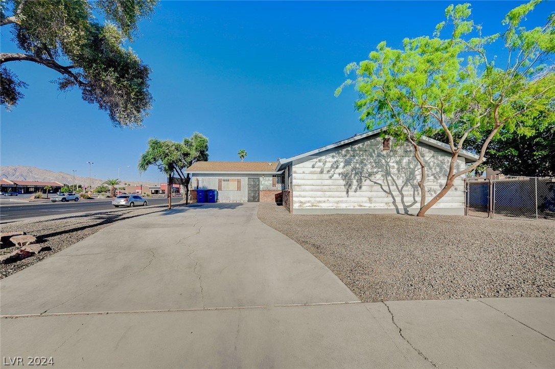 4711 East Flamingo Road