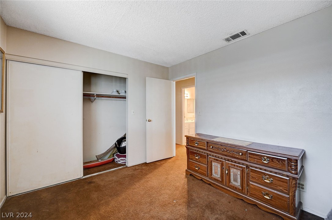 4711 East Flamingo Road