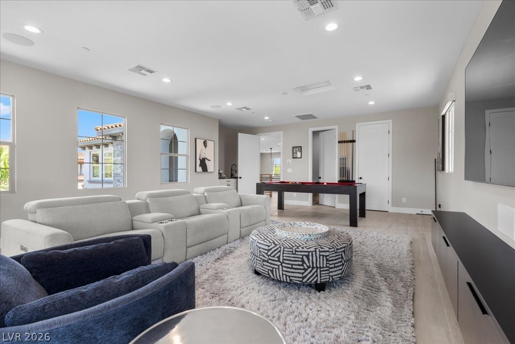9 Rue Promenade Way