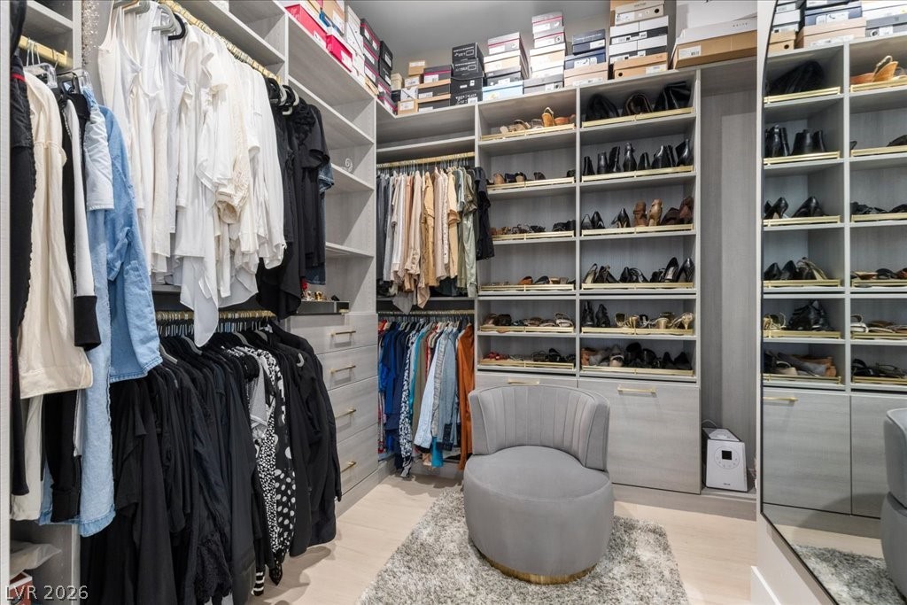 9 Rue Promenade Way