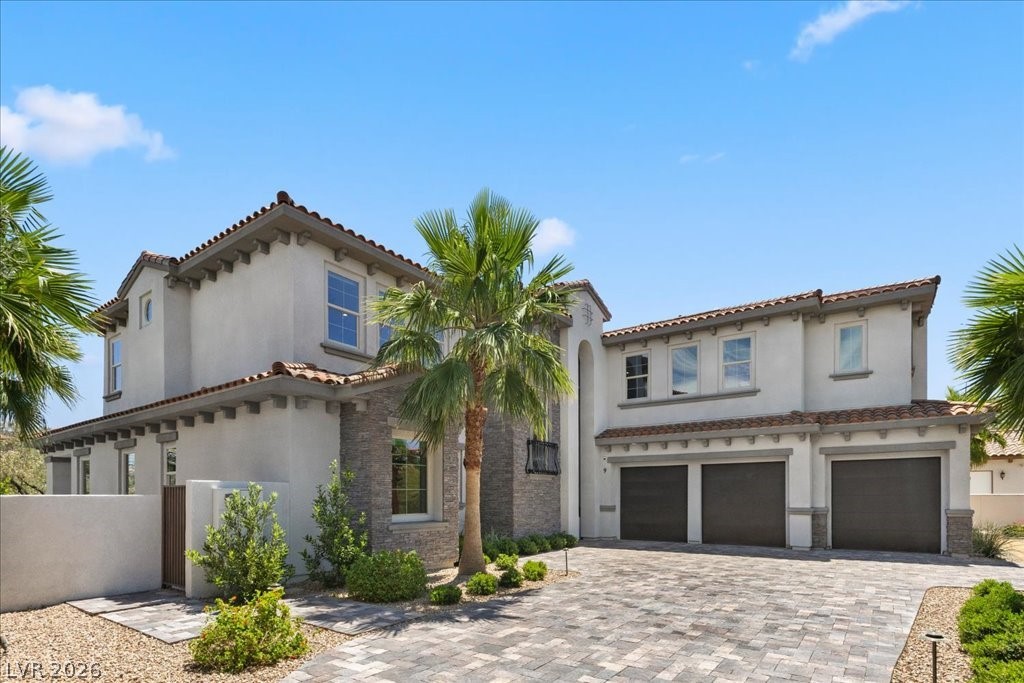 9 Rue Promenade Way