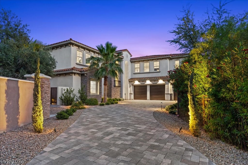 9 Rue Promenade Way