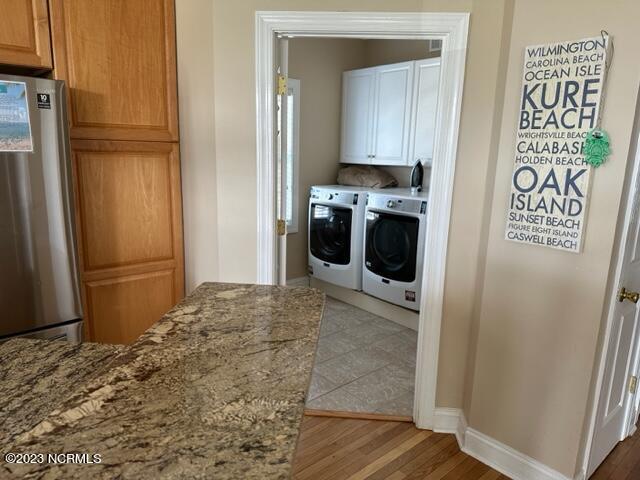 2220 E Dolphin Drive