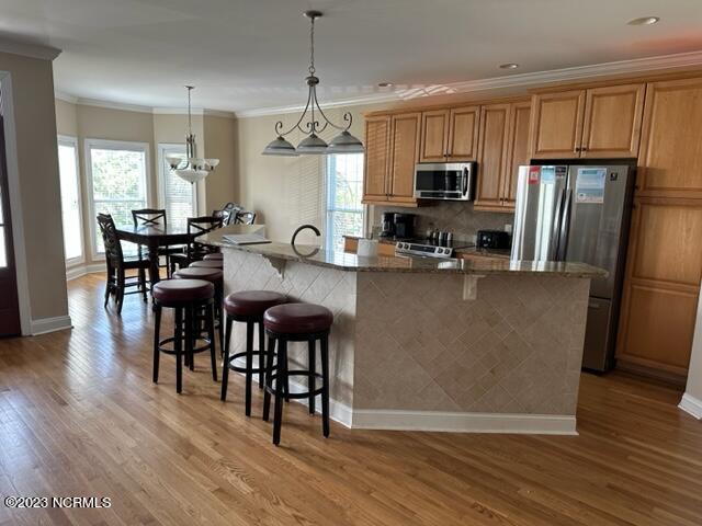 2220 E Dolphin Drive