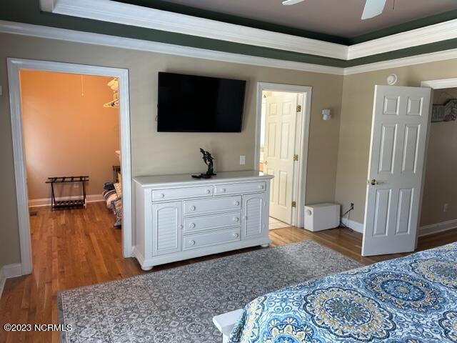 2220 E Dolphin Drive