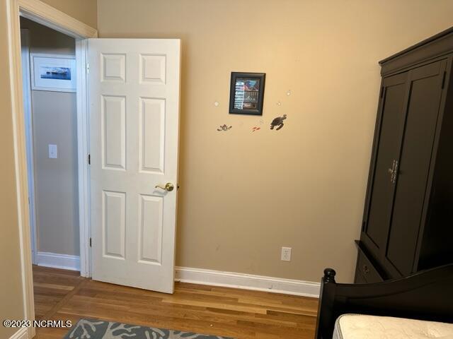 2220 E Dolphin Drive