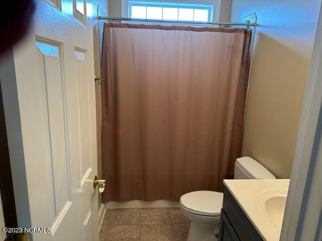 2220 E Dolphin Drive