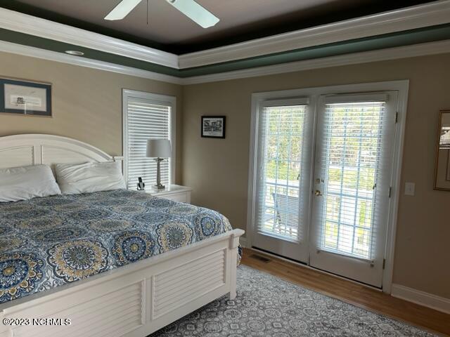 2220 E Dolphin Drive