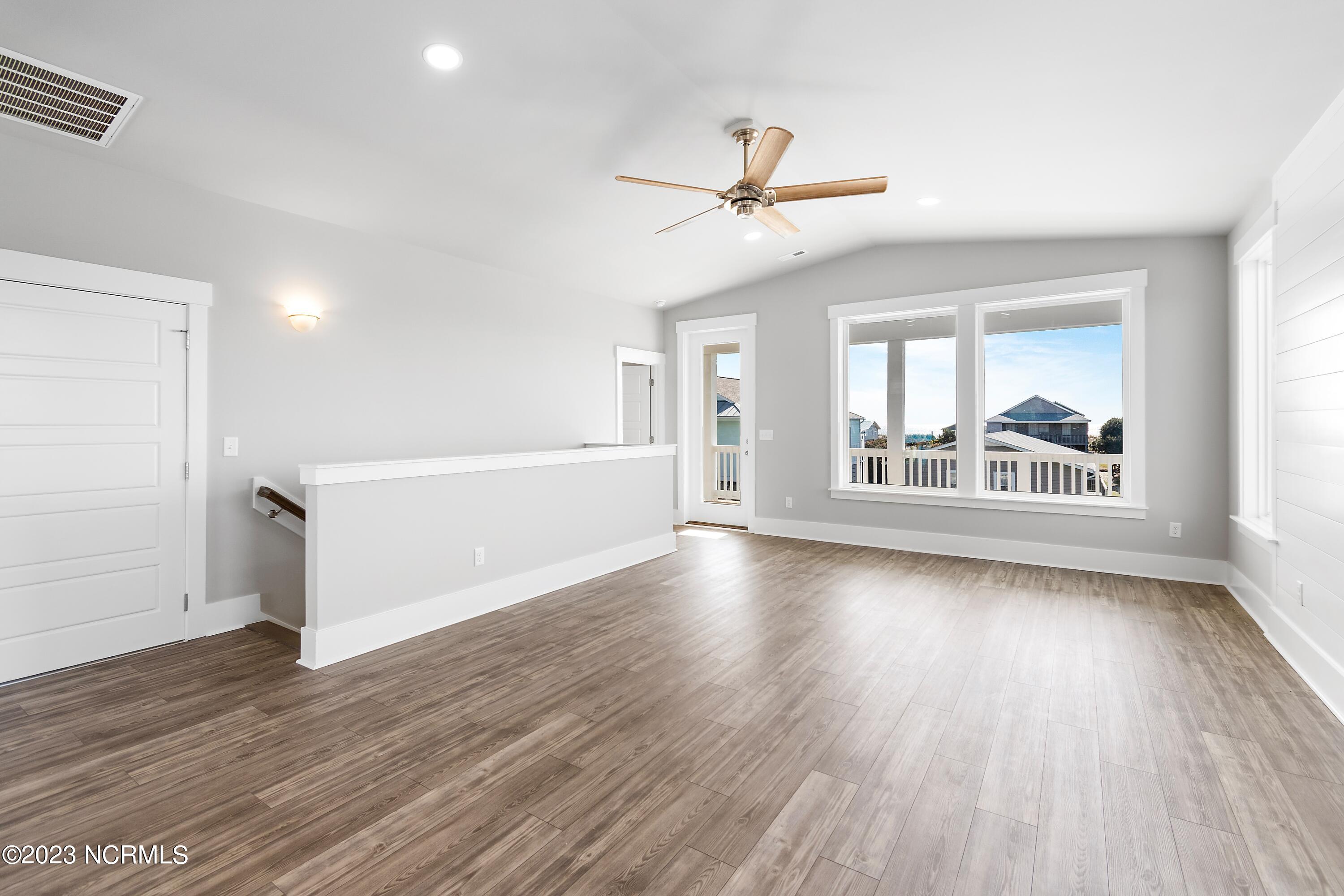 4027 E Pelican Drive