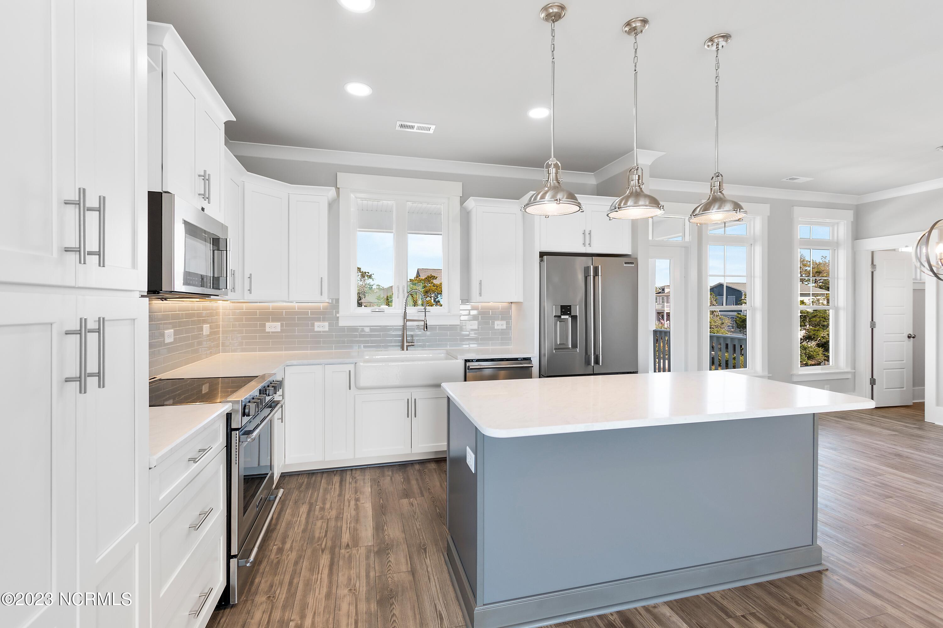 4027 E Pelican Drive