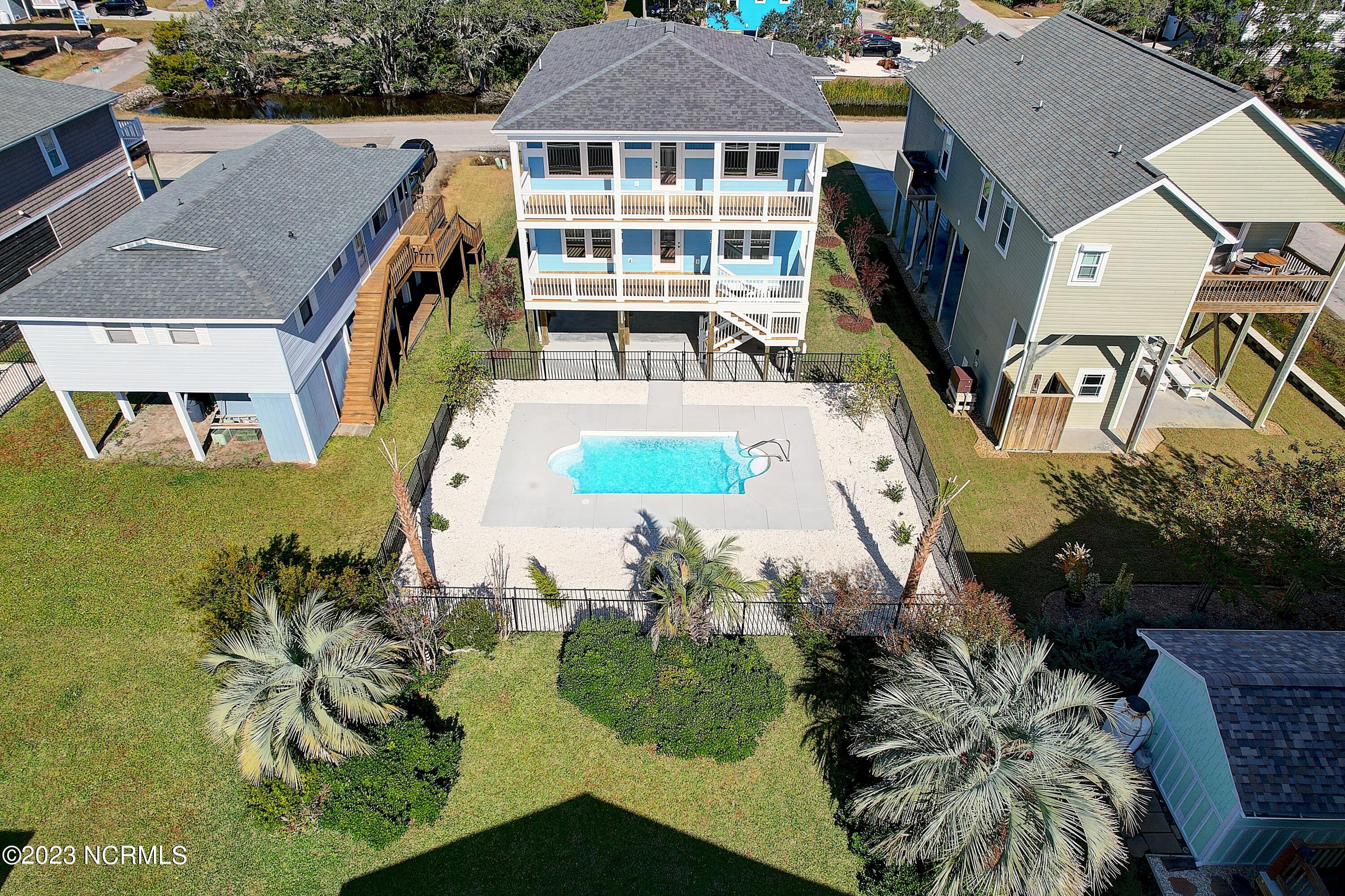 4027 E Pelican Drive