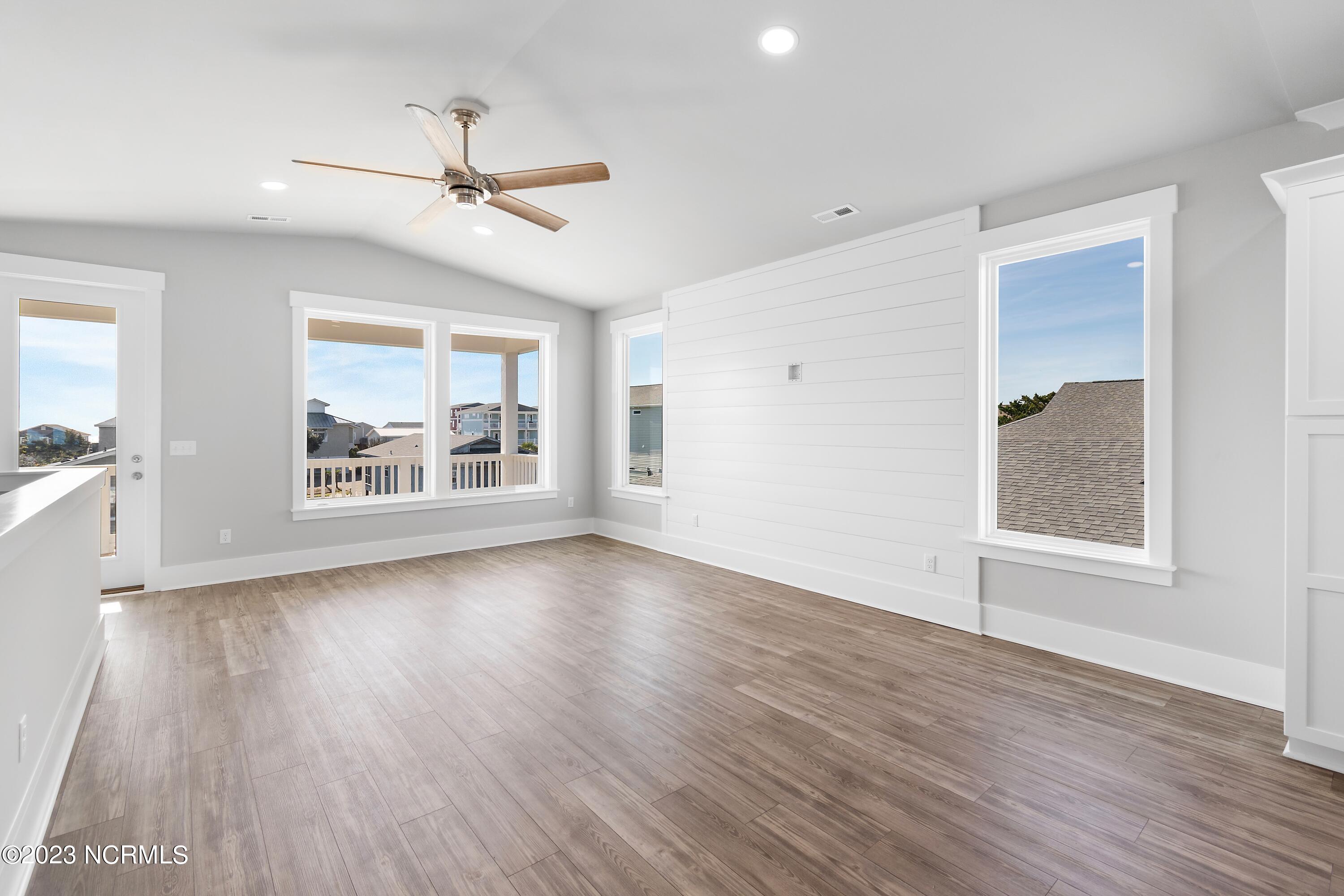 4027 E Pelican Drive