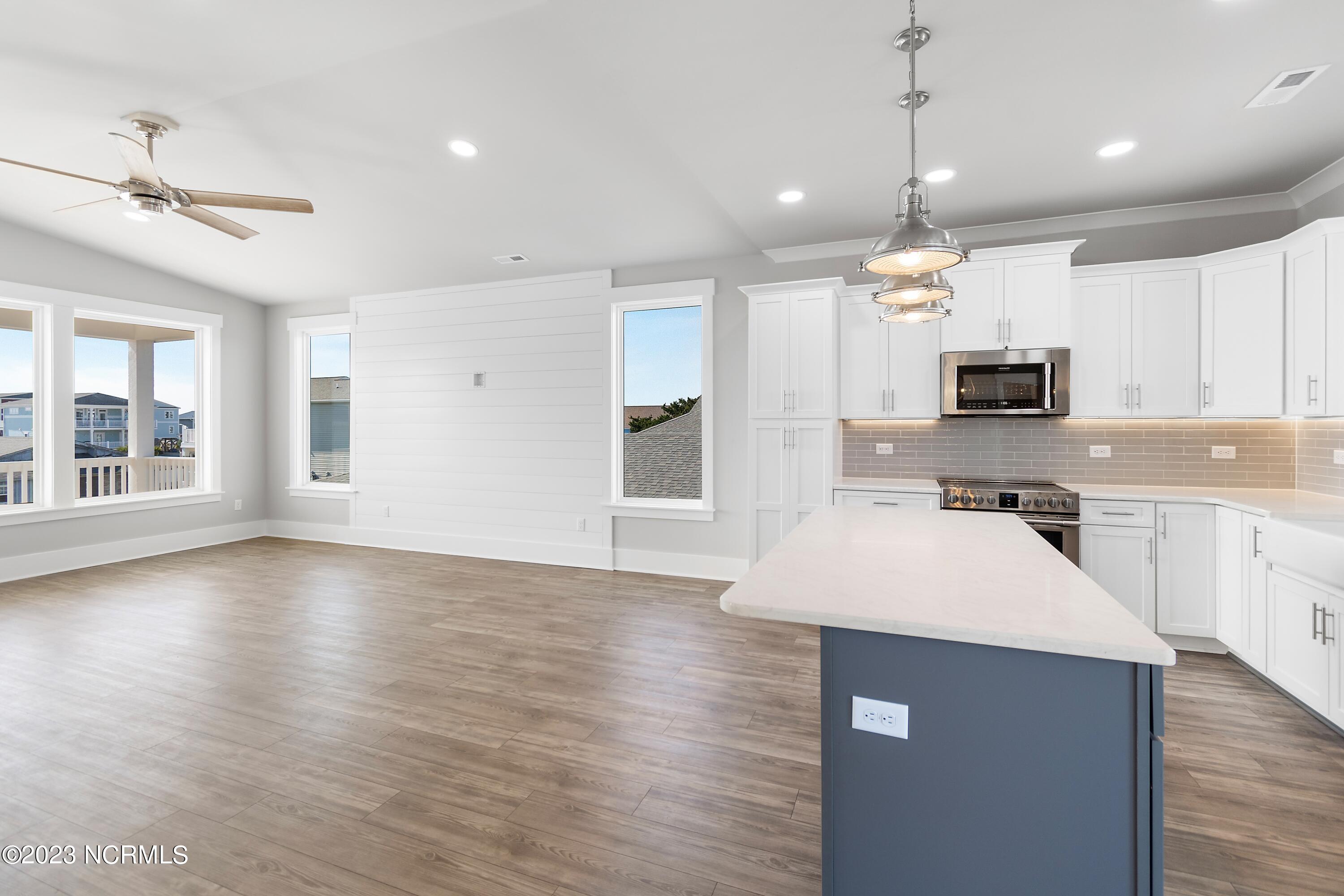 4027 E Pelican Drive