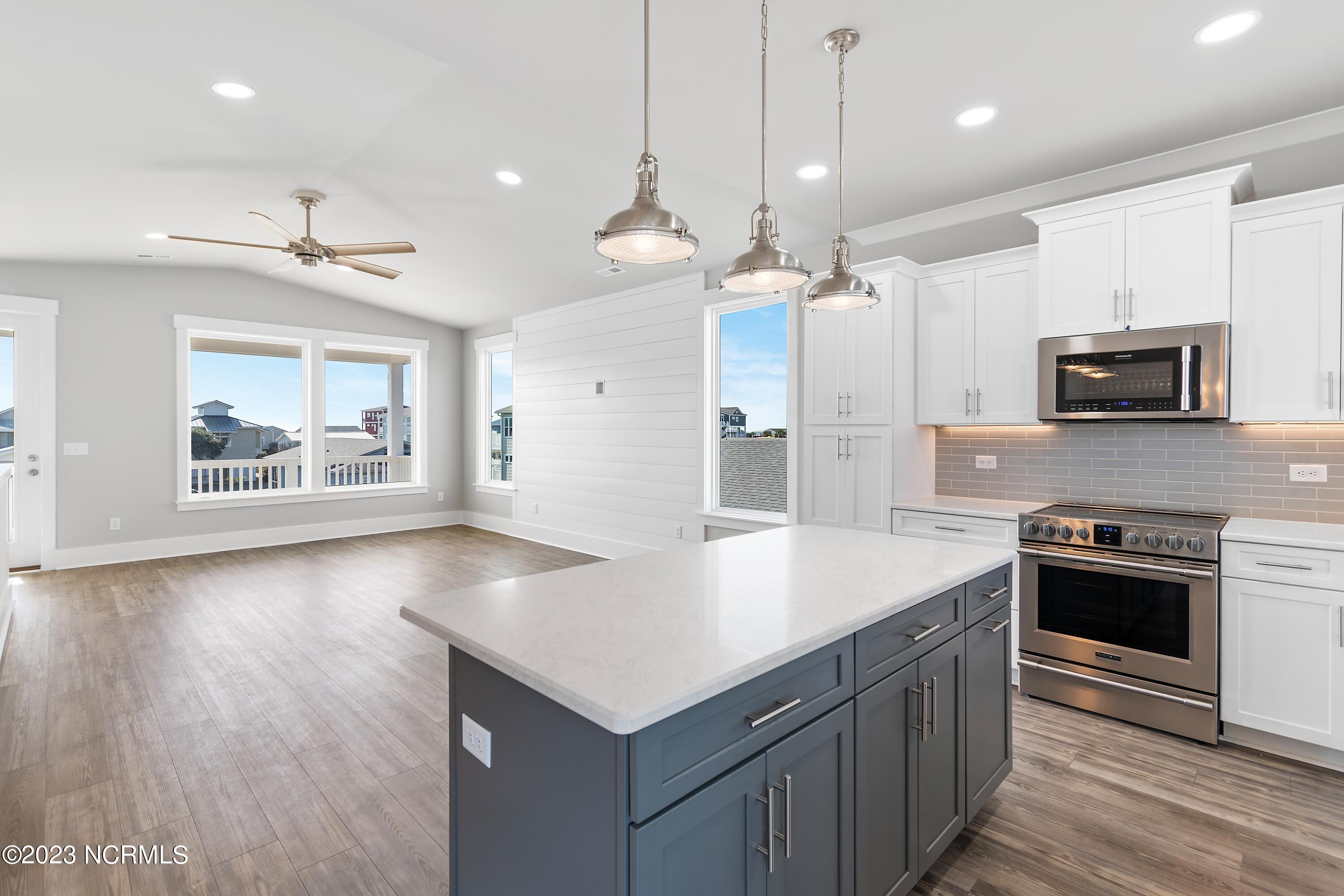 4027 E Pelican Drive