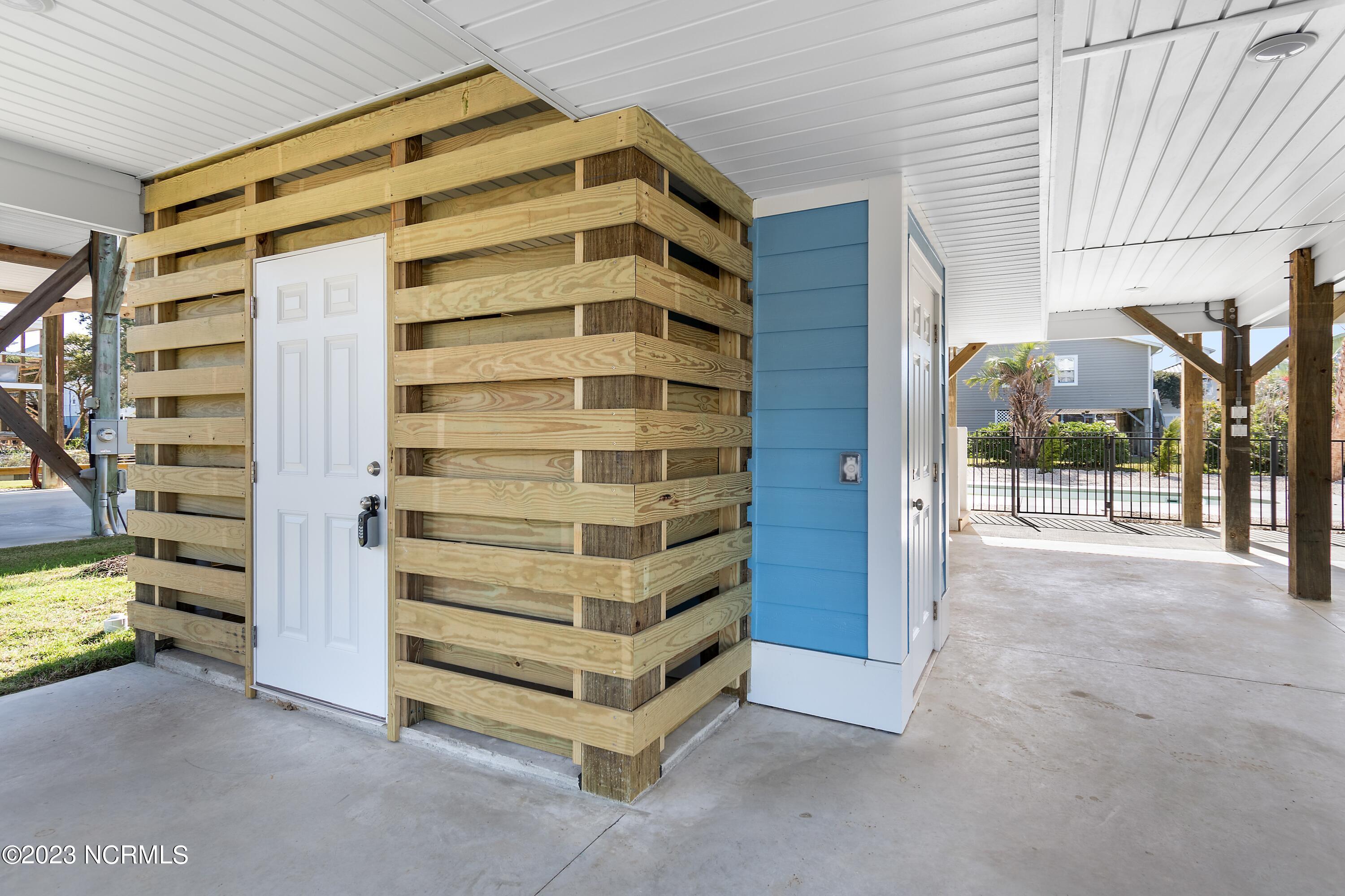 4027 E Pelican Drive