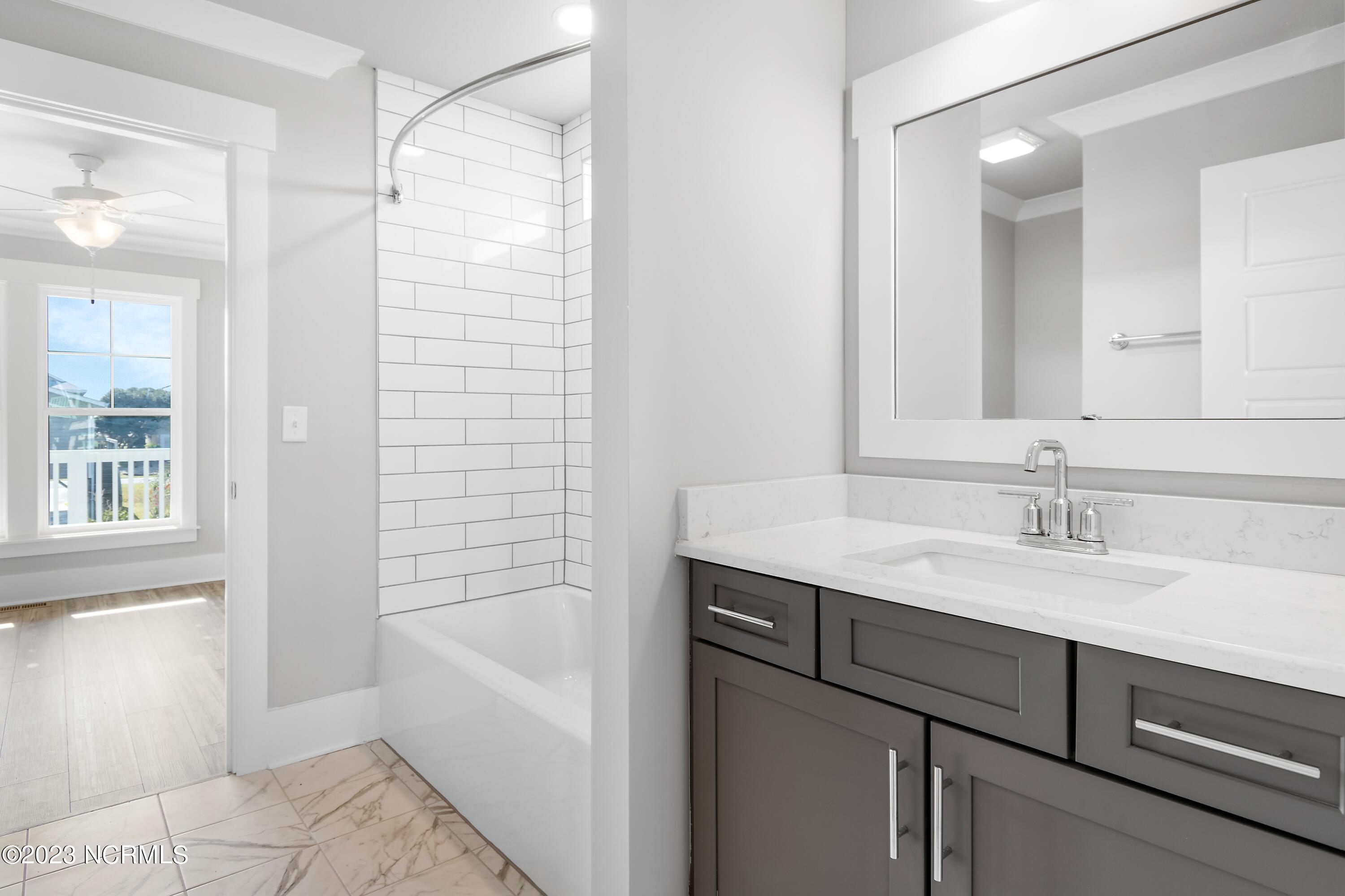 4027 E Pelican Drive