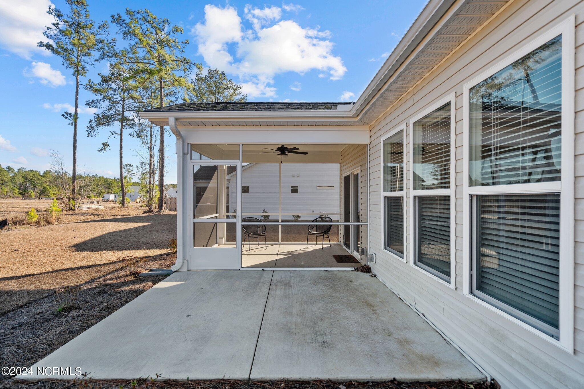 214 Autumn Breeze Lane NE