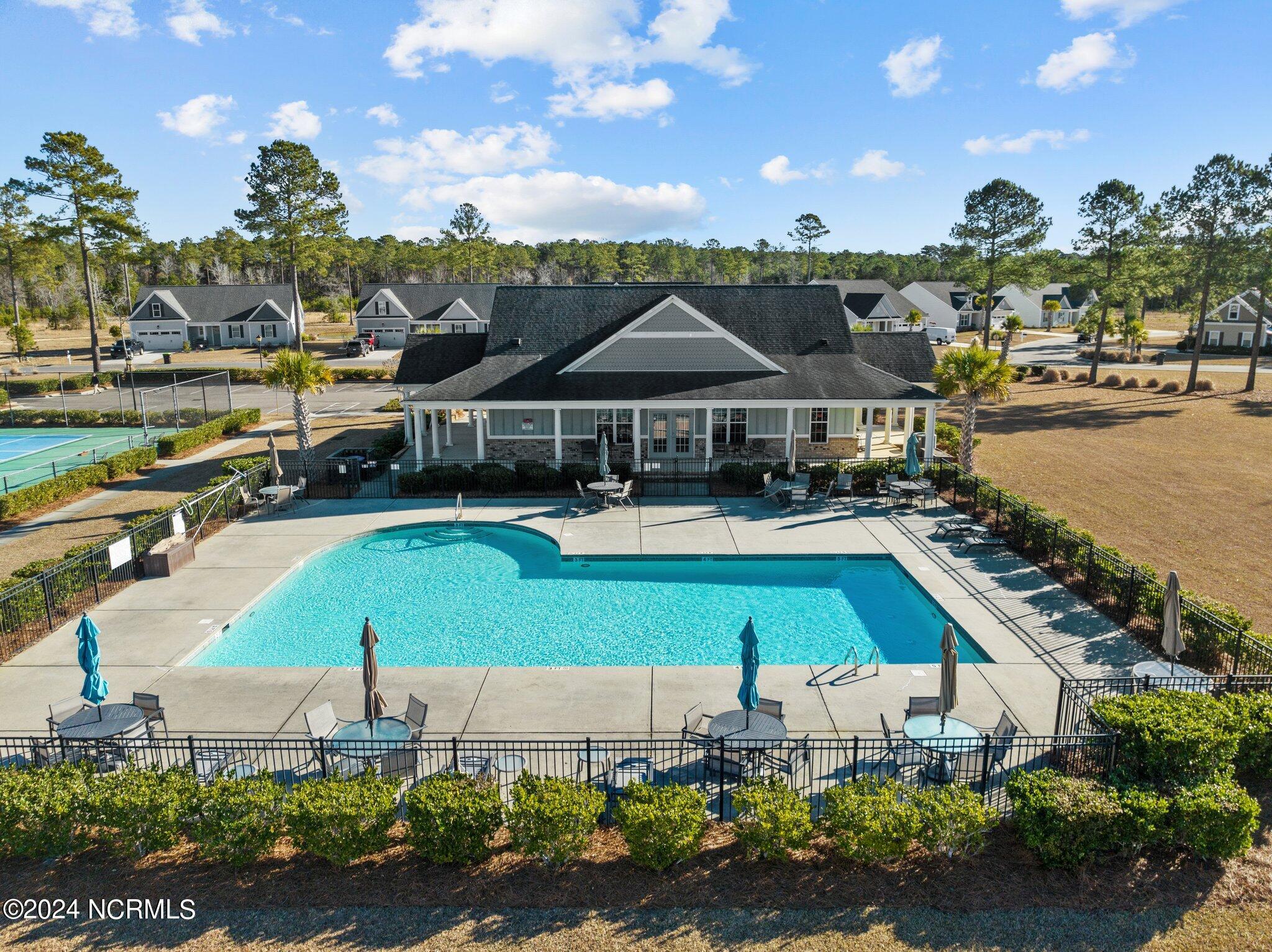 214 Autumn Breeze Lane NE