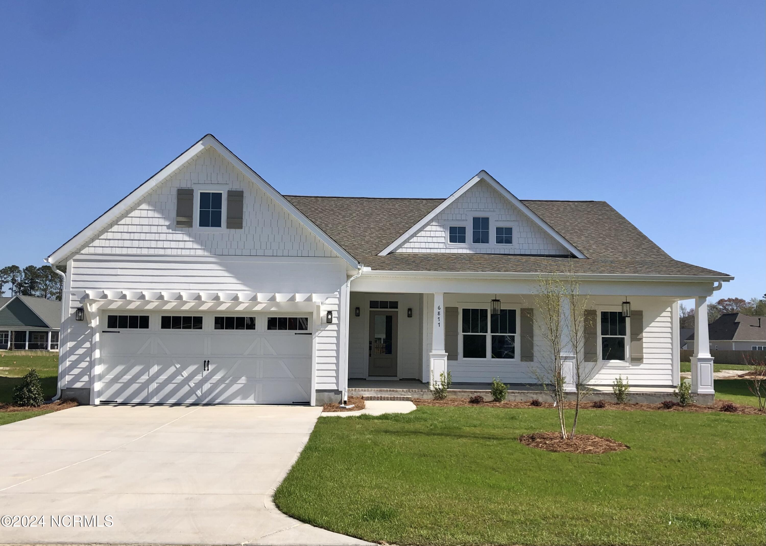 6877 Campbells Ridge Drive SE