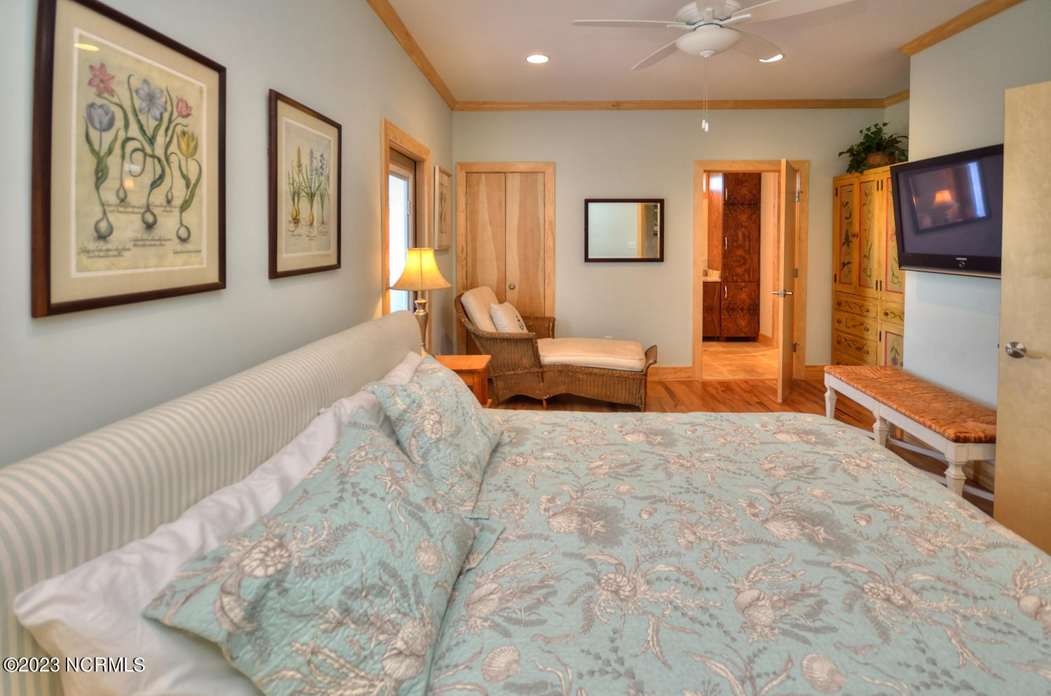 105 Caswell Beach Road