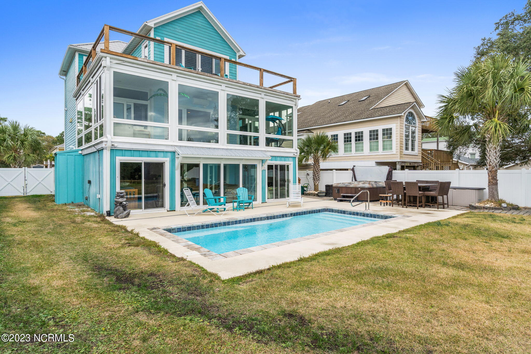 406 W Yacht Drive