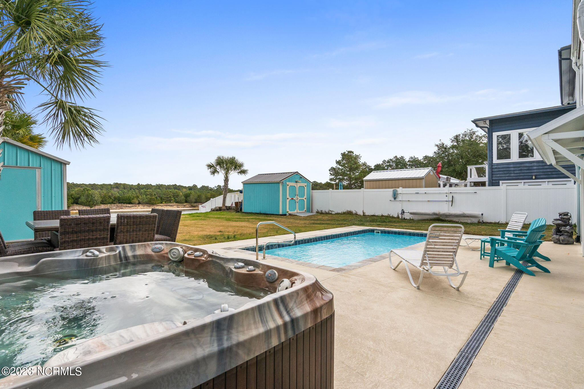 406 W Yacht Drive