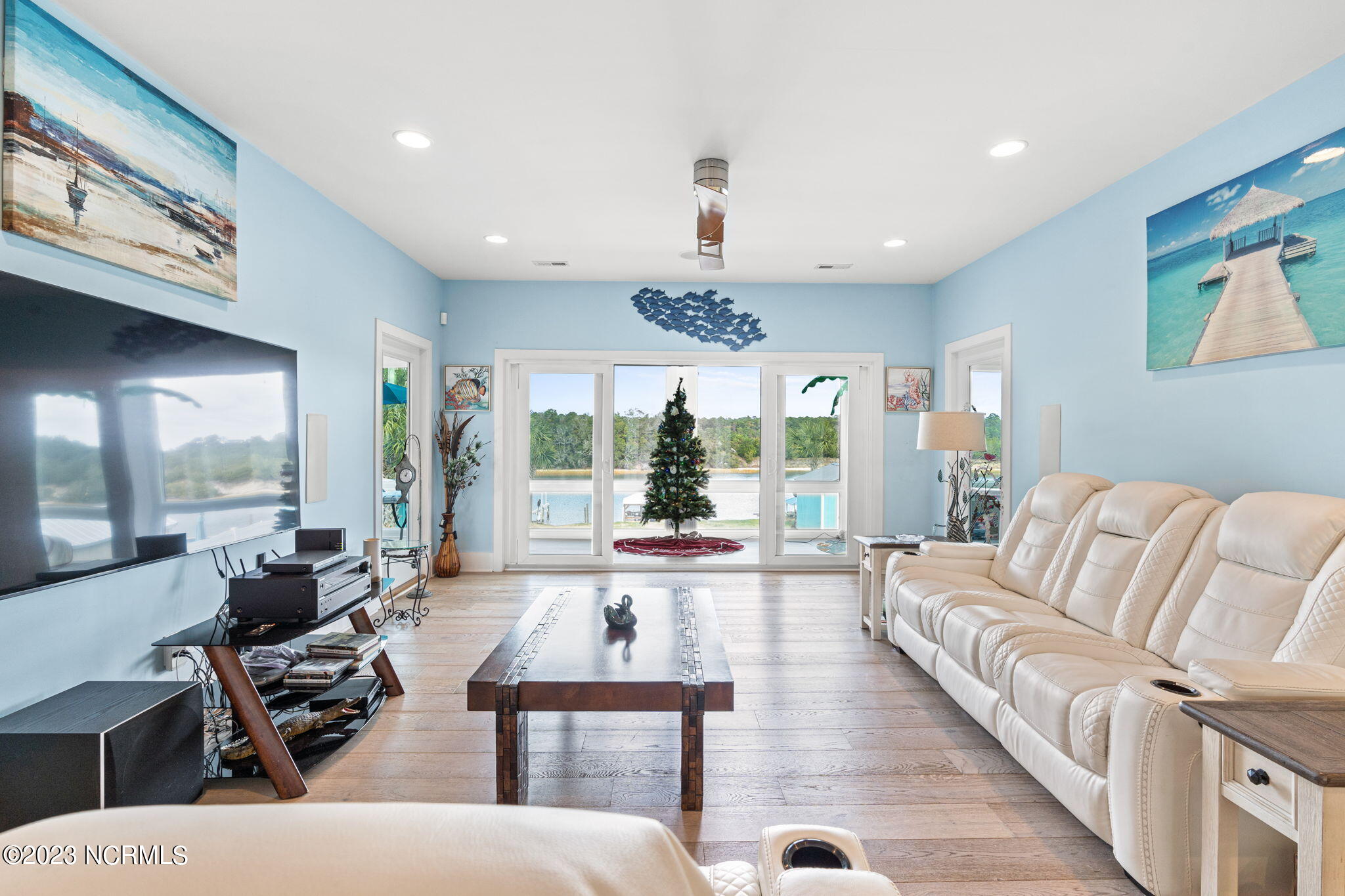 406 W Yacht Drive