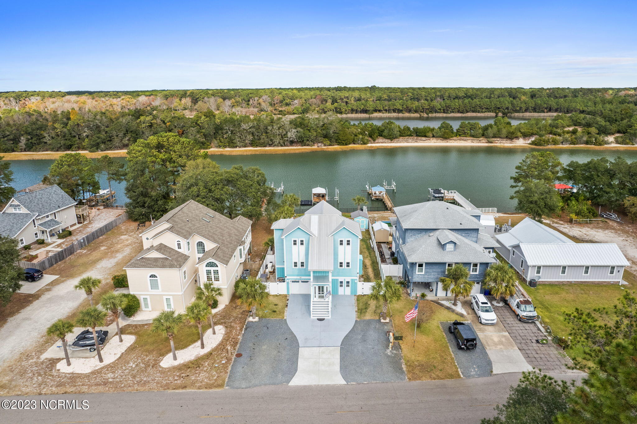 406 W Yacht Drive