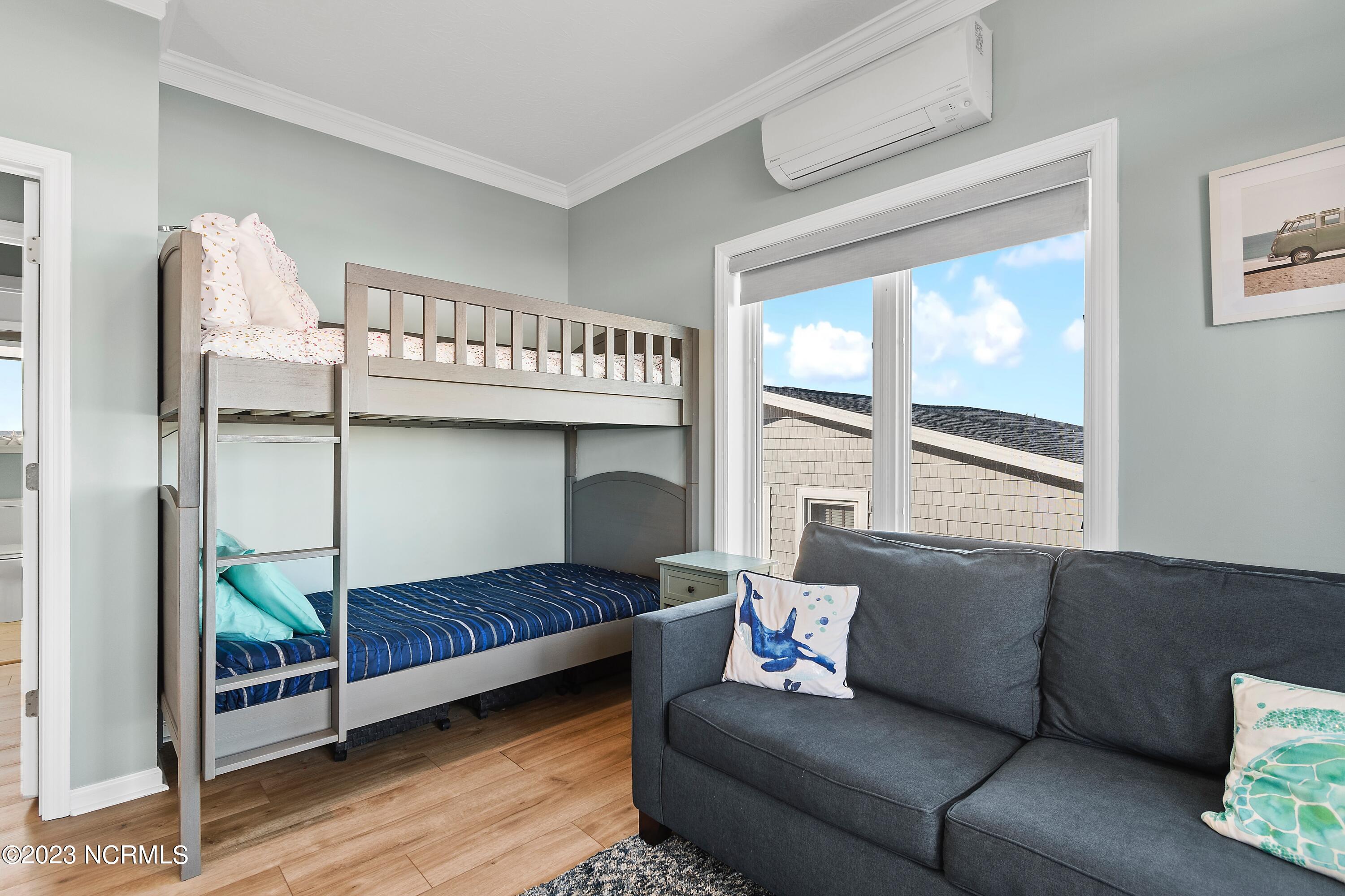 908 Ocean Boulevard W