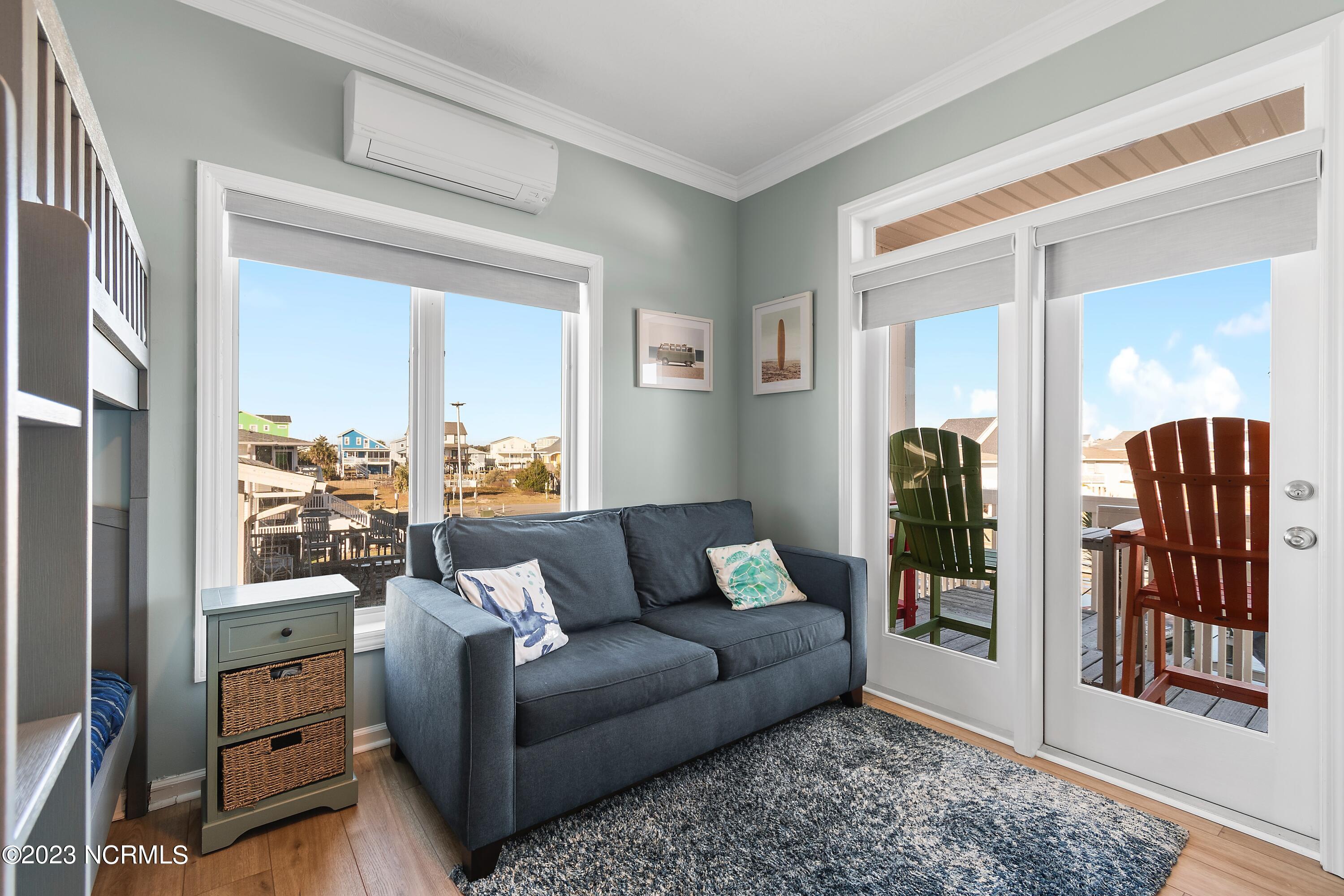 908 Ocean Boulevard W