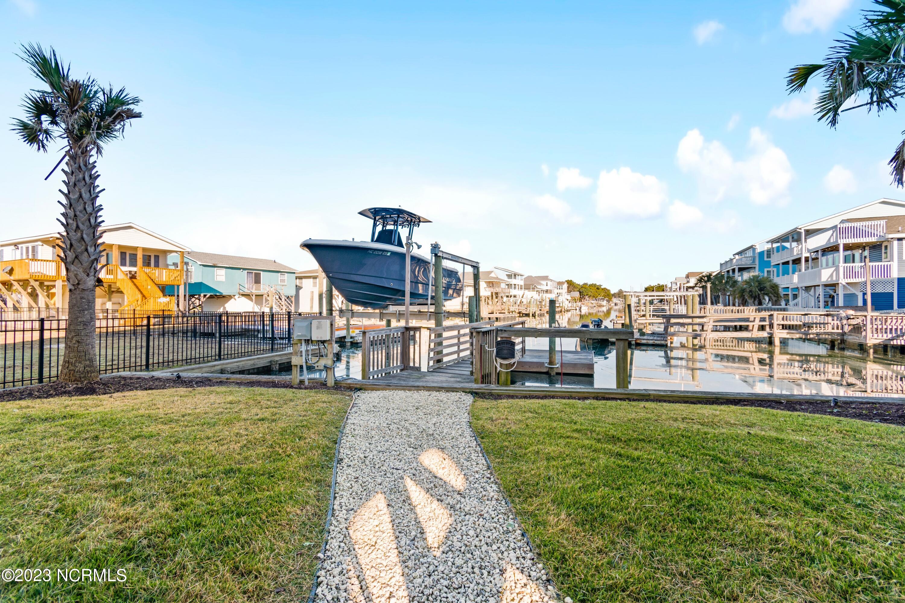 908 Ocean Boulevard W