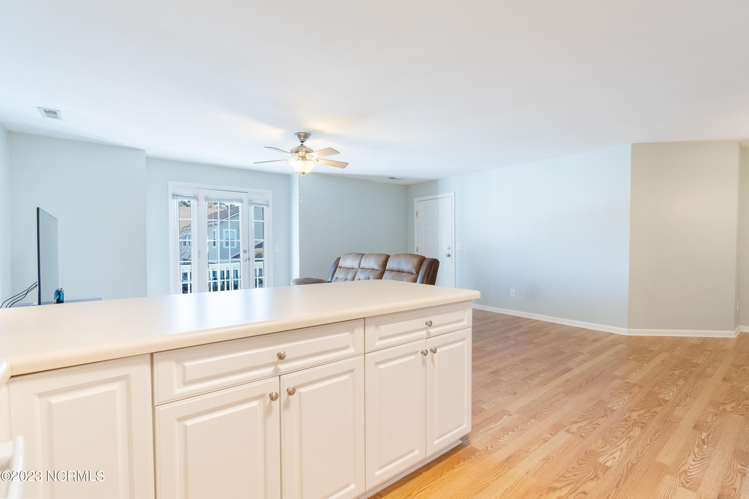 414 Mcglamery Street, 16