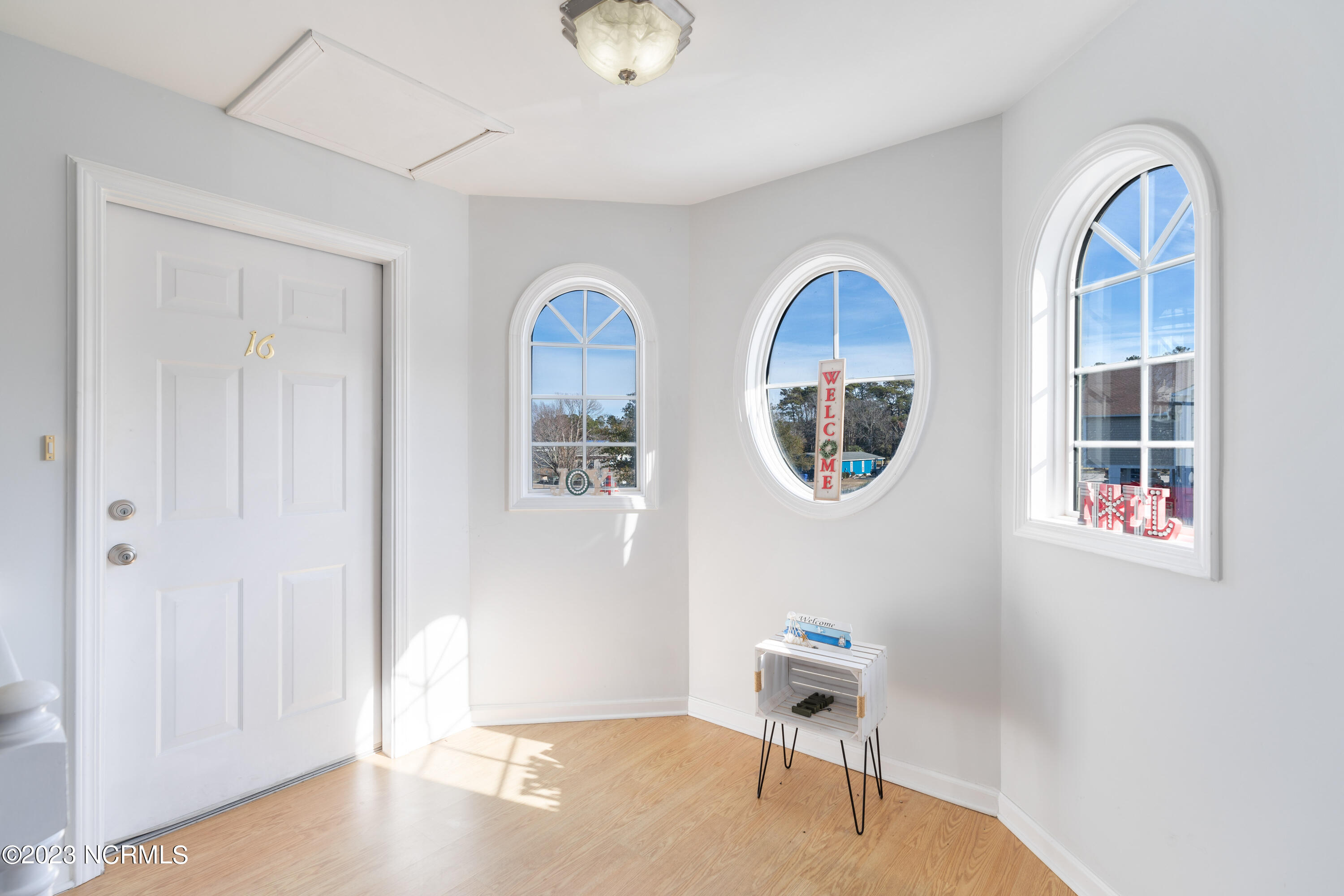 414 Mcglamery Street, 16