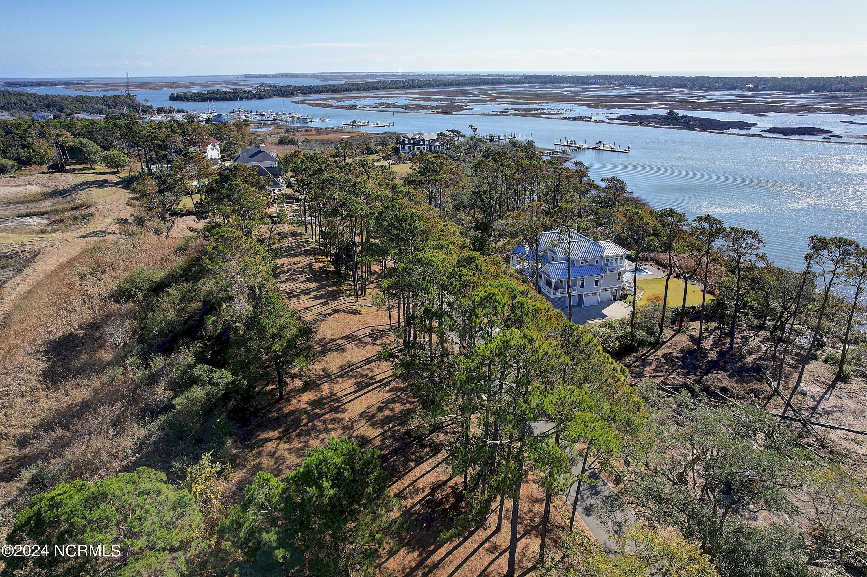 4014 15 Barnes Bluff Drive SE