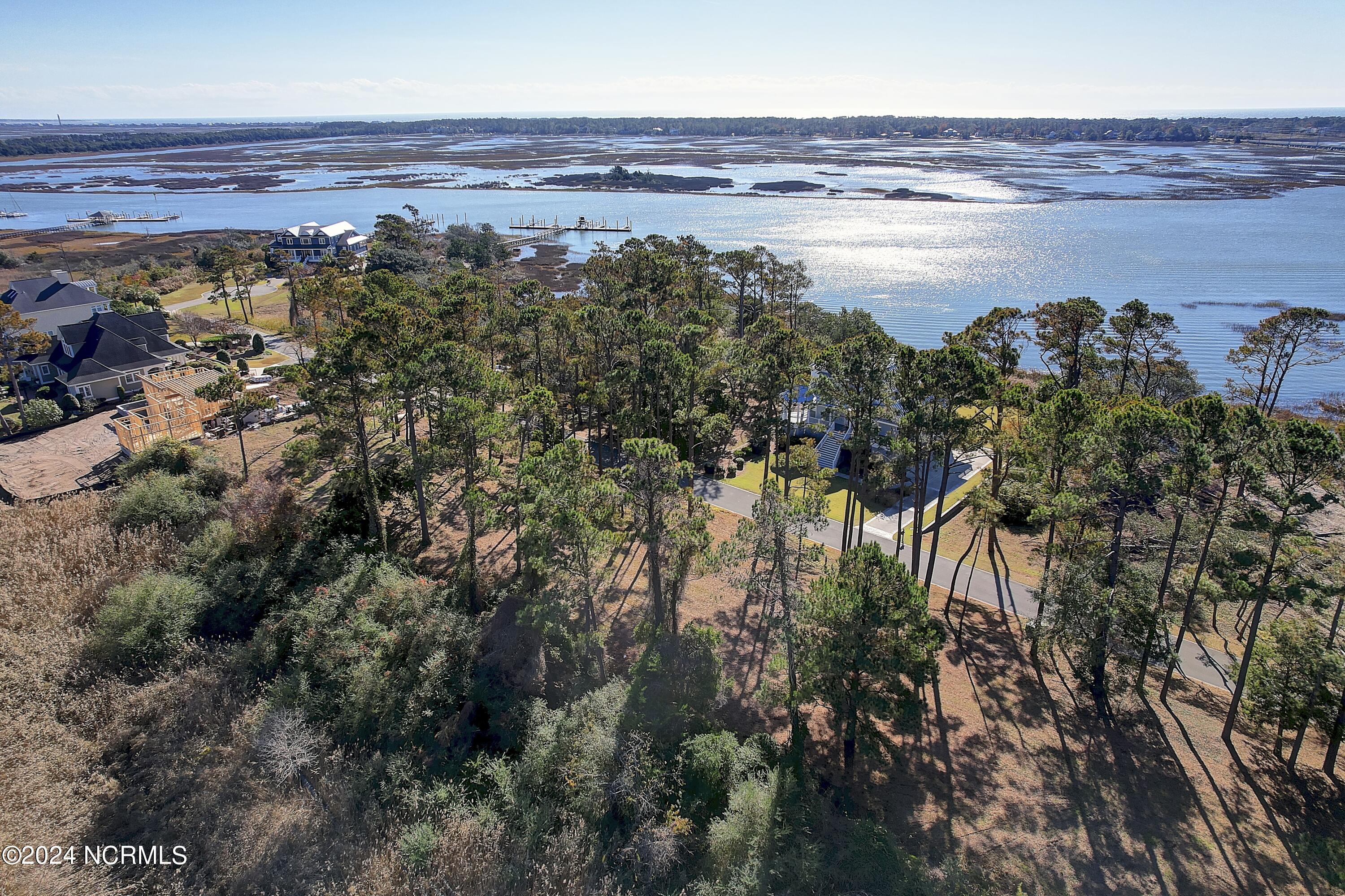 4014 15 Barnes Bluff Drive SE