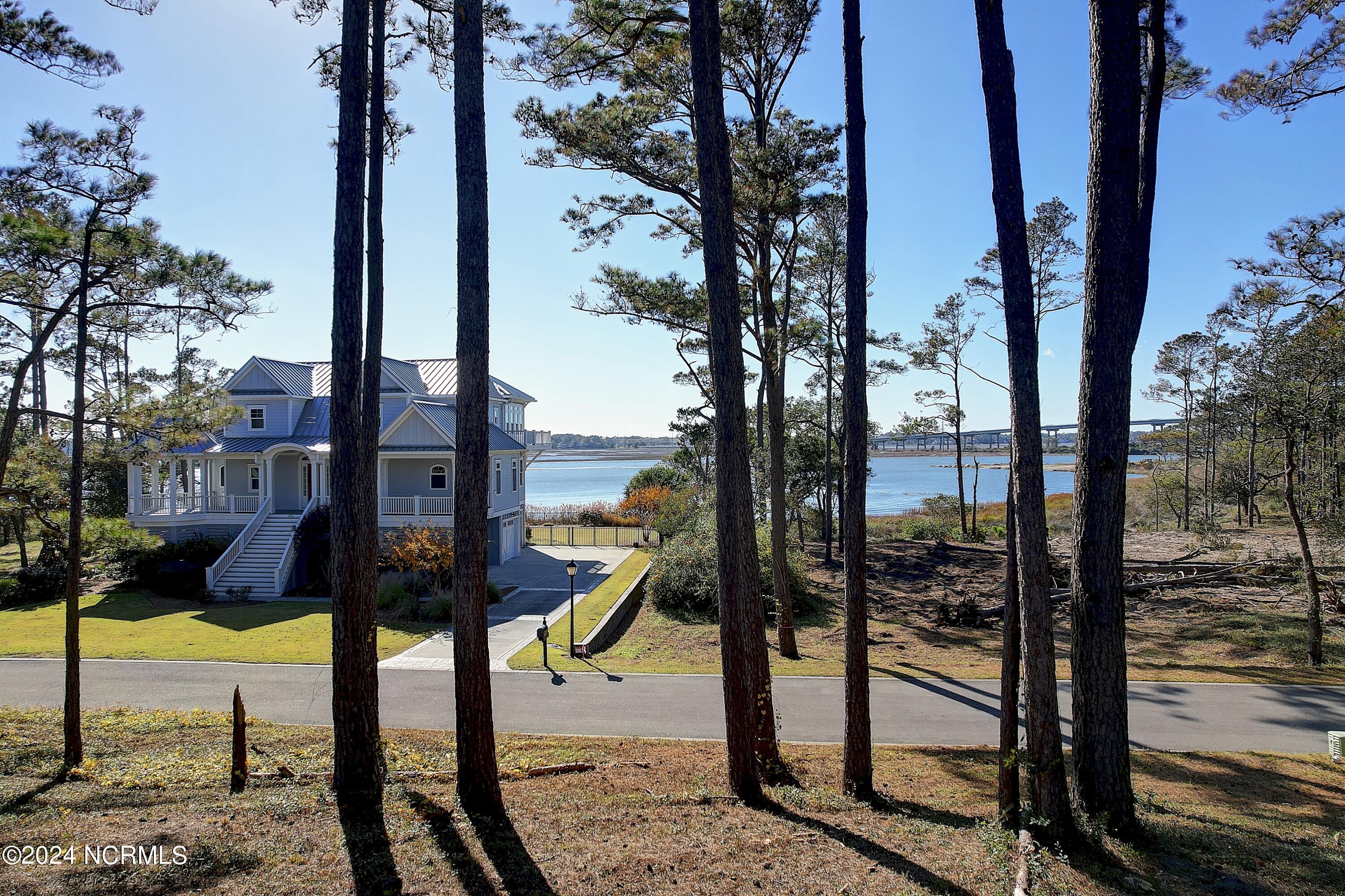 4014 15 Barnes Bluff Drive SE