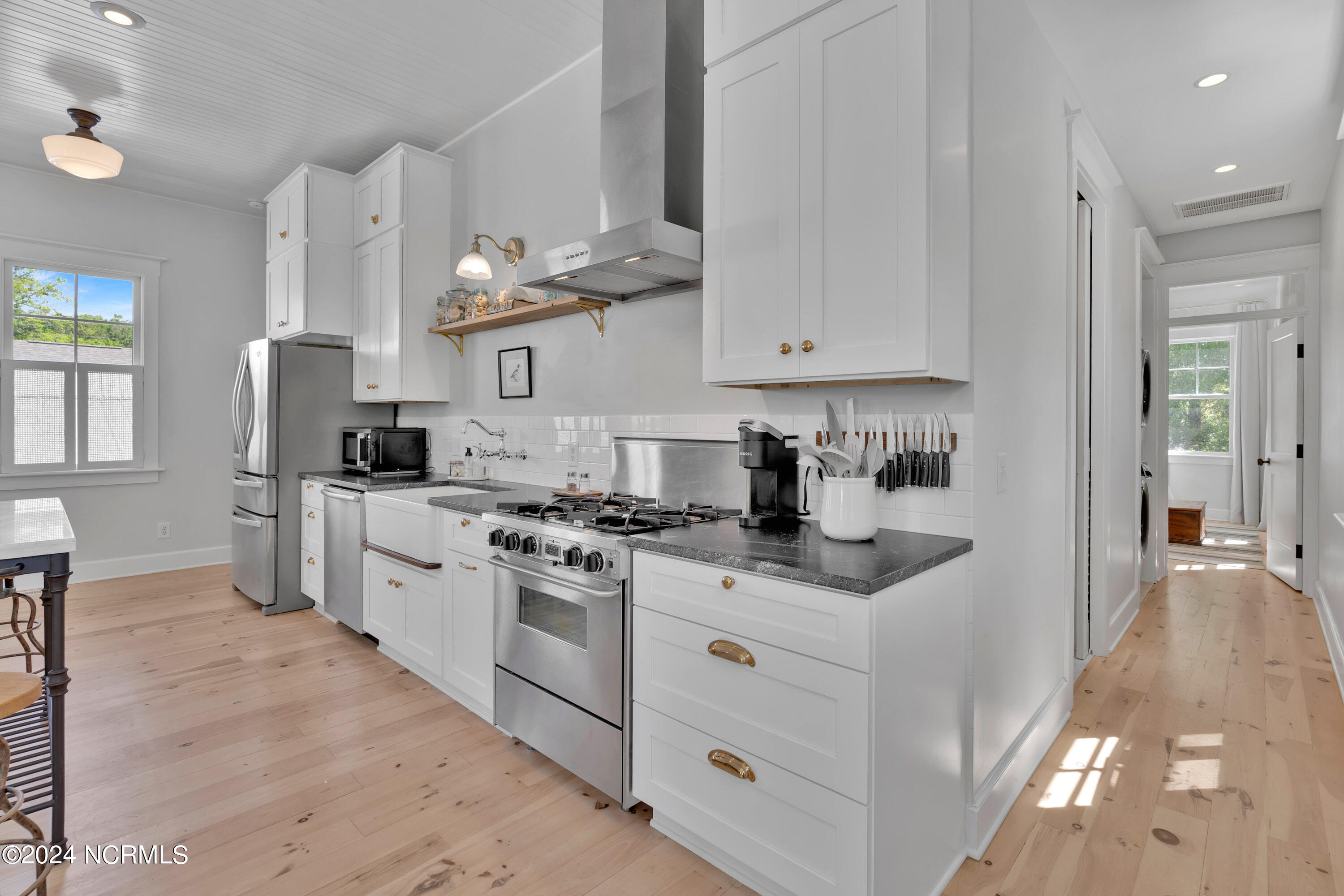 614 Clarendon Avenue