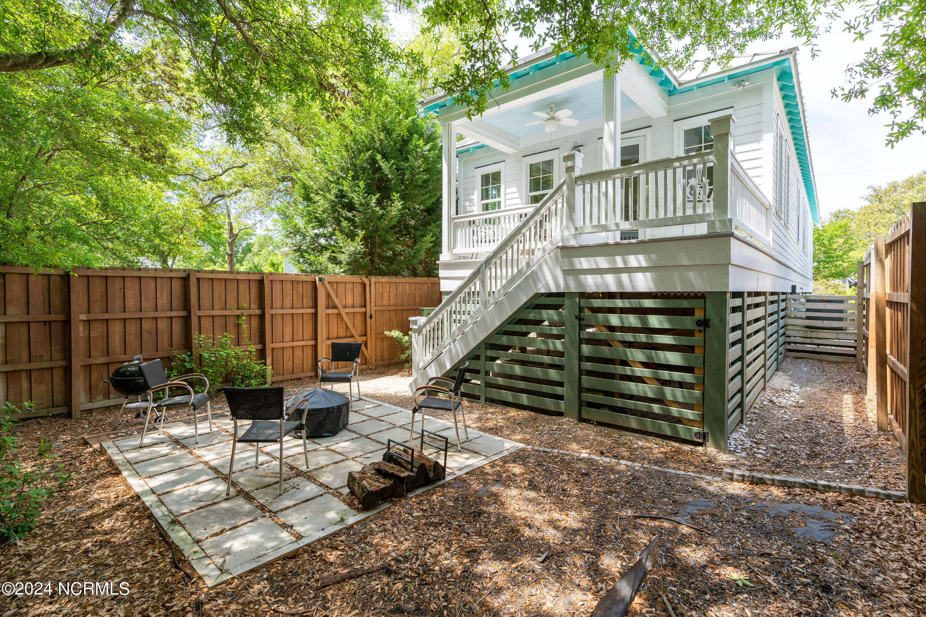 614 Clarendon Avenue