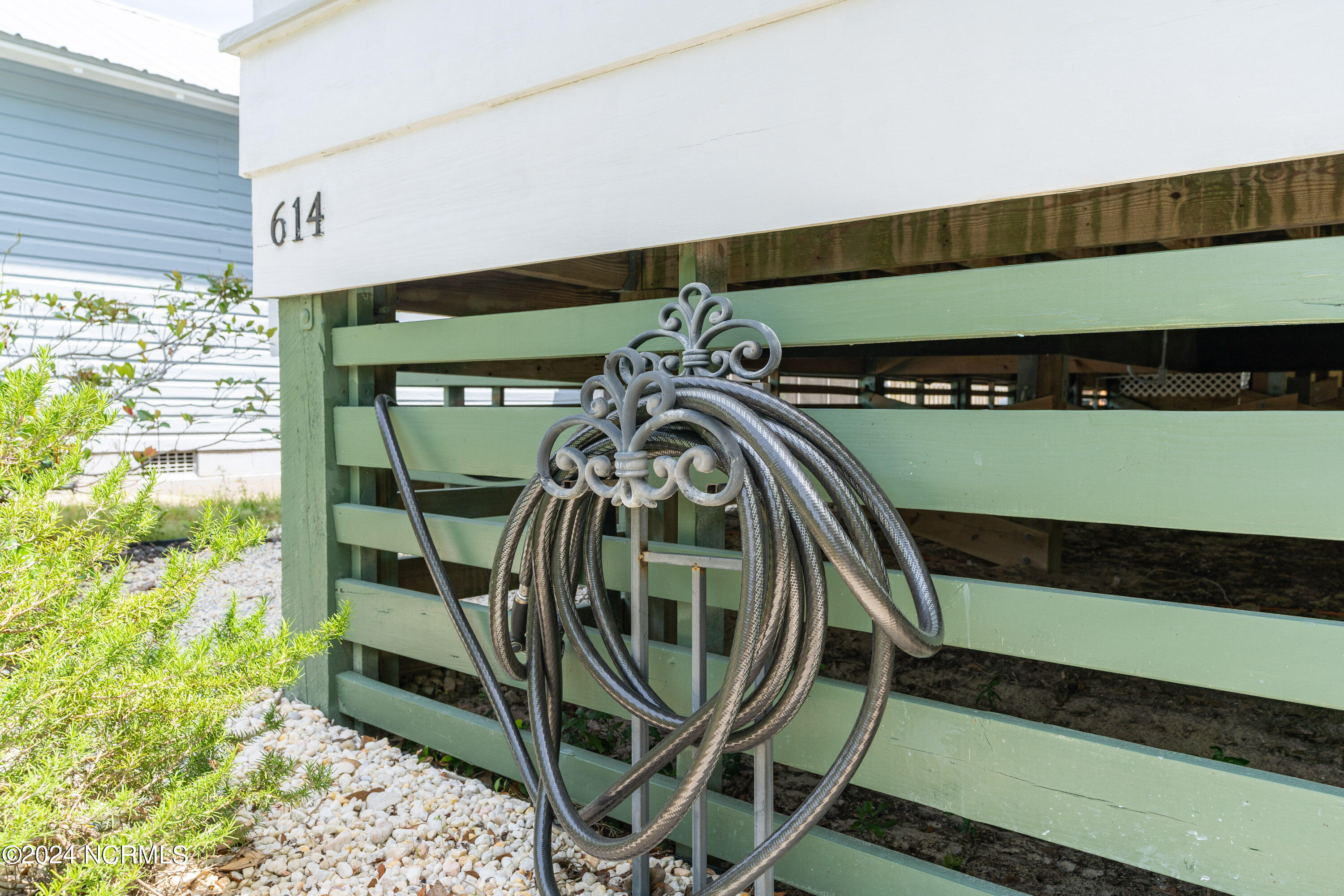 614 Clarendon Avenue