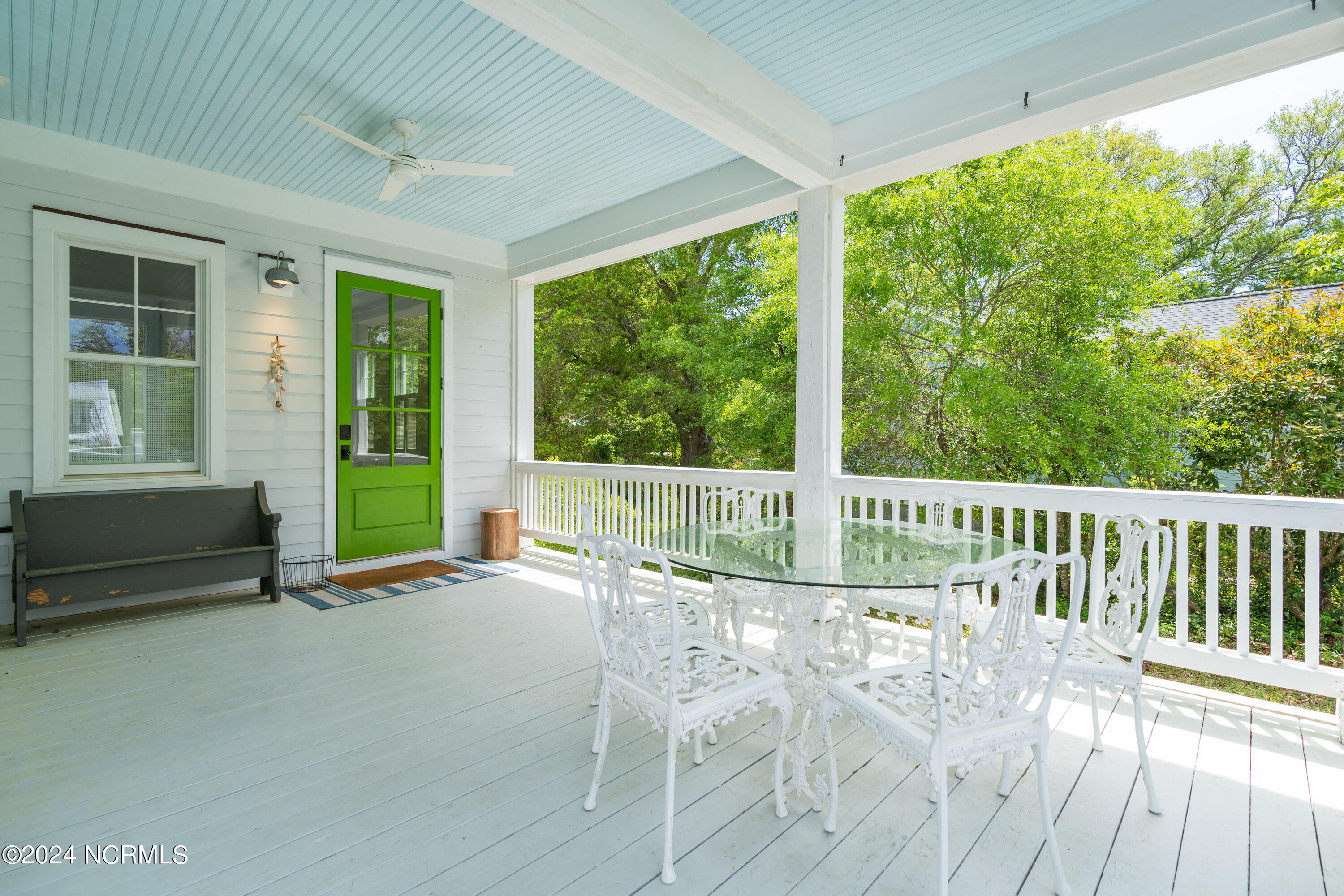 614 Clarendon Avenue