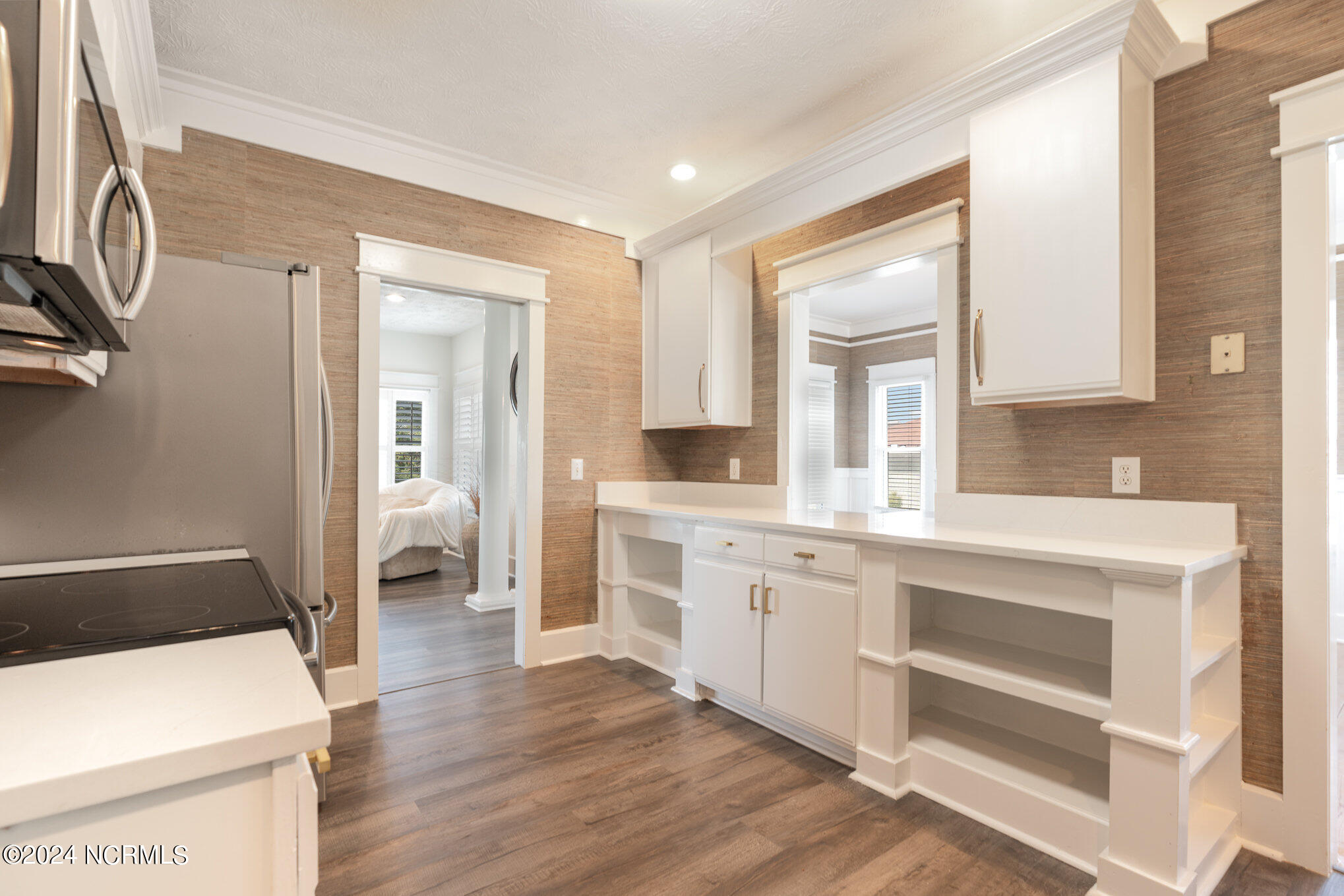 6327 Kings Lynn Drive