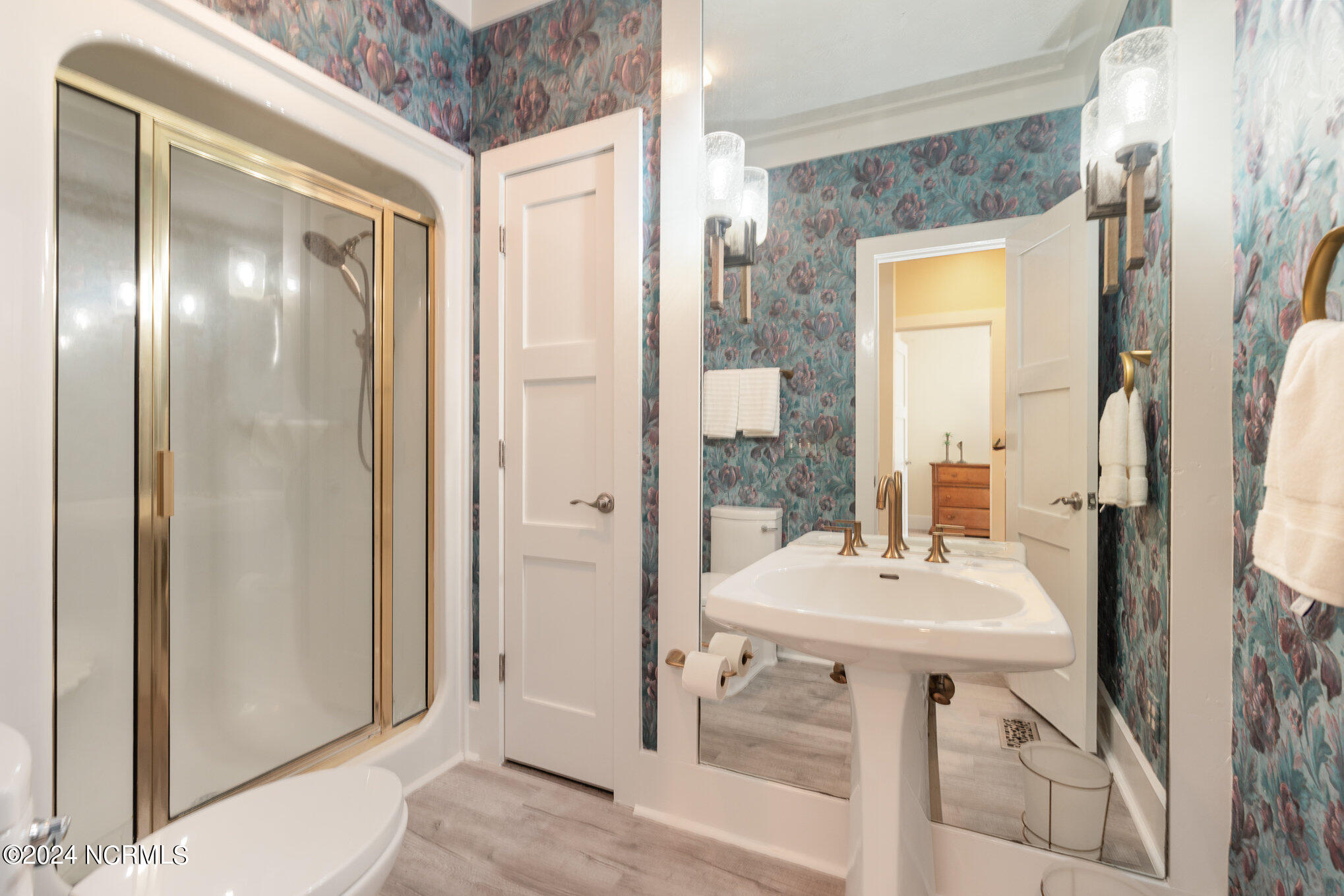 6327 Kings Lynn Drive