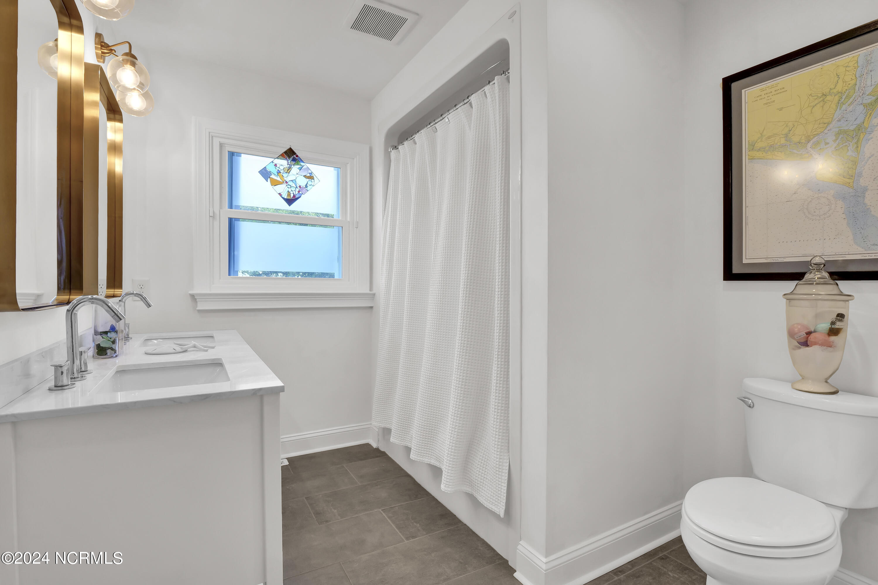 1010 W Pelican Drive